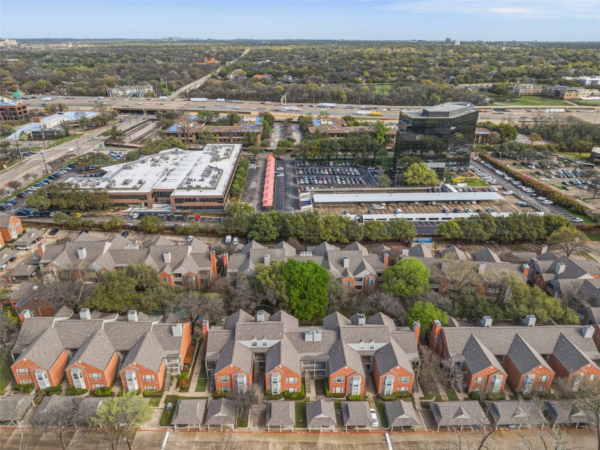 Condominium For Sale in Dallas County , 12660 Hillcrest Road 3205, Dallas, Texas 75230, 2 Bedroom, 2 Bathroom, Garage spaces, 1,154 Sqft, built in 1986, mls#21396509, Real Estate Agent in Dallas, Homes For Sale in Dallas county, Homes For Sale in Dallas, Realtor in Dallas Texas, Real Estate Brokerage Independent Realty Texas, Luminita Cordes Realtor