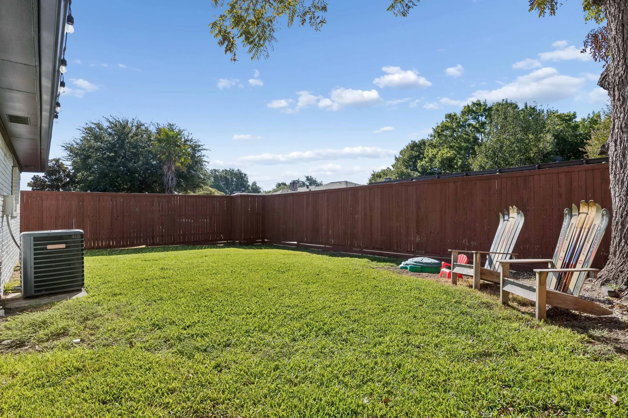 Single Family Residence For Sale in Dallas County , 7210 Bluefield Drive, Dallas, Texas 75248, 4 Bedroom, 3 Bathroom, 2 Garage spaces, 2,421 Sqft, built in 1973, mls#21380631, Real Estate Agent in Dallas, Homes For Sale in Dallas county, Homes For Sale in Dallas, Realtor in Dallas Texas, Real Estate Brokerage Independent Realty Texas, Luminita Cordes Realtor