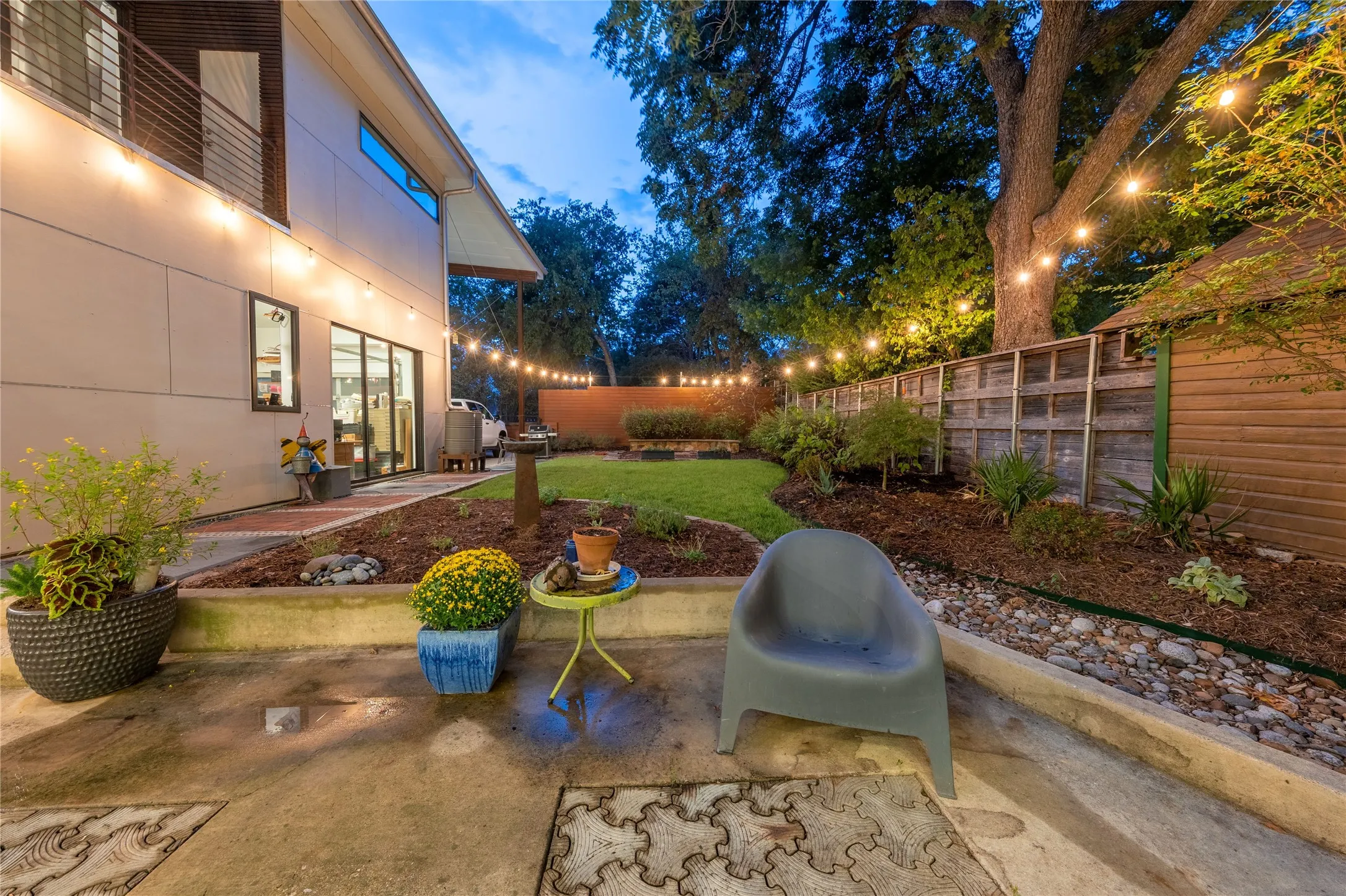 Single Family Residence For Sale in Dallas County , 8903 San Leandro Drive, Dallas, Texas 75218, 3 Bedroom, 3 Bathroom, 2 Garage spaces, 3,435 Sqft, built in 2014, mls#21390840, Real Estate Agent in Dallas, Homes For Sale in Dallas county, Homes For Sale in Dallas, Realtor in Dallas Texas, Real Estate Brokerage Independent Realty Texas, Luminita Cordes Realtor