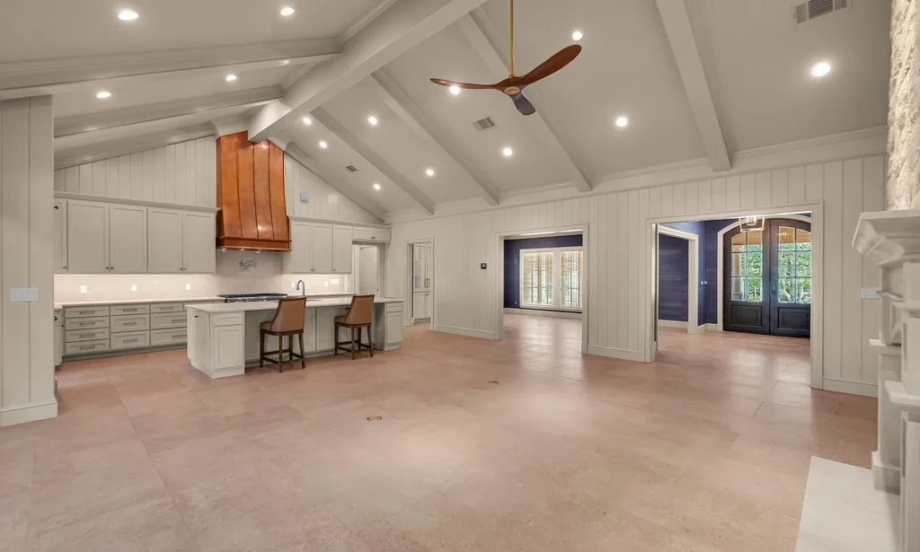 Single Family Residence For Sale in Burnet County , 3989 Sunset Cliff Road, Burnet, Texas 78611, 3 Bedroom, 3 Bathroom, 2 Garage spaces, 3,921 Sqft, built in 2021, mls#21390633, Real Estate Agent in Burnet, Homes For Sale in Burnet county, Homes For Sale in Burnet, Realtor in Burnet Texas, Real Estate Brokerage Independent Realty Texas, Luminita Cordes Realtor