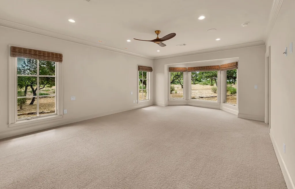 Single Family Residence For Sale in Burnet County , 3989 Sunset Cliff Road, Burnet, Texas 78611, 3 Bedroom, 3 Bathroom, 2 Garage spaces, 3,921 Sqft, built in 2021, mls#21390633, Real Estate Agent in Burnet, Homes For Sale in Burnet county, Homes For Sale in Burnet, Realtor in Burnet Texas, Real Estate Brokerage Independent Realty Texas, Luminita Cordes Realtor