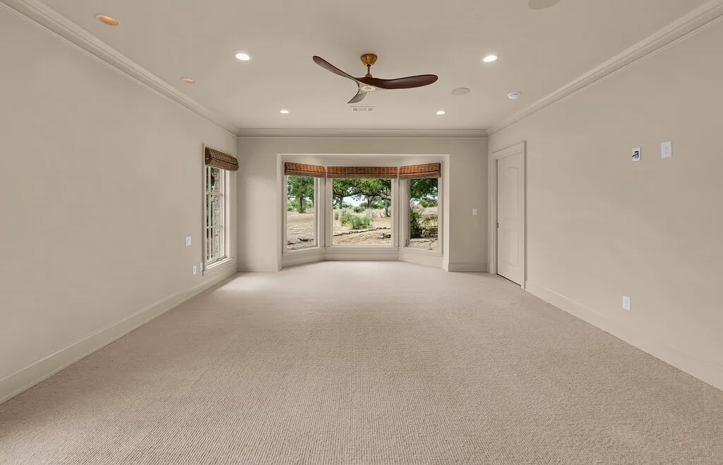 Single Family Residence For Sale in Burnet County , 3989 Sunset Cliff Road, Burnet, Texas 78611, 3 Bedroom, 3 Bathroom, 2 Garage spaces, 3,921 Sqft, built in 2021, mls#21390633, Real Estate Agent in Burnet, Homes For Sale in Burnet county, Homes For Sale in Burnet, Realtor in Burnet Texas, Real Estate Brokerage Independent Realty Texas, Luminita Cordes Realtor