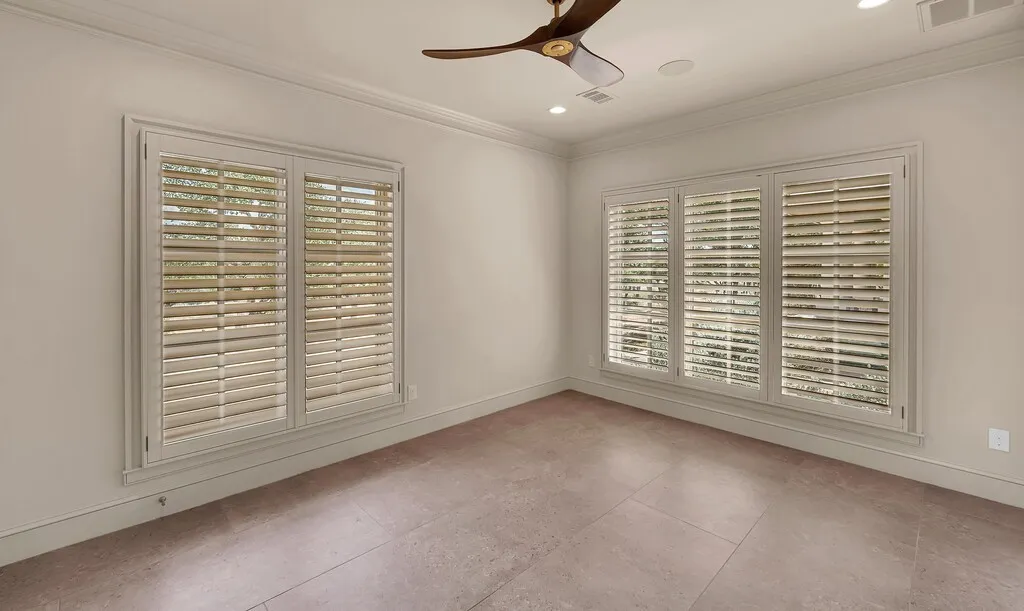 Single Family Residence For Sale in Burnet County , 3989 Sunset Cliff Road, Burnet, Texas 78611, 3 Bedroom, 3 Bathroom, 2 Garage spaces, 3,921 Sqft, built in 2021, mls#21390633, Real Estate Agent in Burnet, Homes For Sale in Burnet county, Homes For Sale in Burnet, Realtor in Burnet Texas, Real Estate Brokerage Independent Realty Texas, Luminita Cordes Realtor