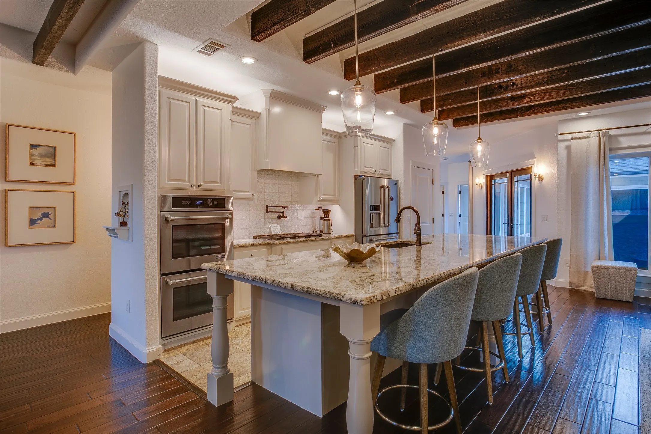 Single Family Residence For Sale in Dallas County , 9431 Hobart Street, Dallas, Texas 75218, 4 Bedroom, 2 Bathroom, 2 Garage spaces, 2,436 Sqft, built in 2014, mls#21392649, Real Estate Agent in Dallas, Homes For Sale in Dallas county, Homes For Sale in Dallas, Realtor in Dallas Texas, Real Estate Brokerage Independent Realty Texas, Luminita Cordes Realtor