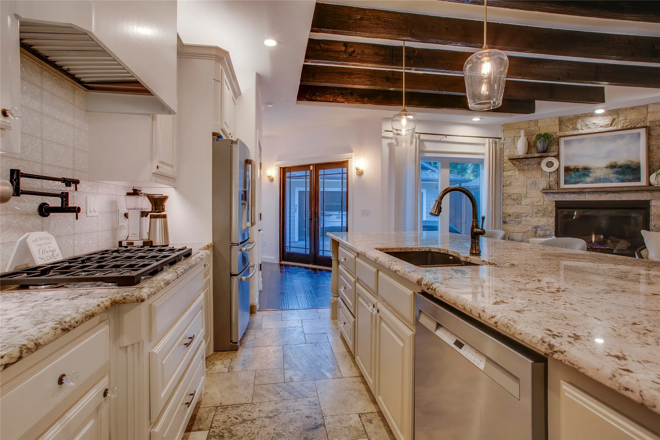Single Family Residence For Sale in Dallas County , 9431 Hobart Street, Dallas, Texas 75218, 4 Bedroom, 2 Bathroom, 2 Garage spaces, 2,436 Sqft, built in 2014, mls#21392649, Real Estate Agent in Dallas, Homes For Sale in Dallas county, Homes For Sale in Dallas, Realtor in Dallas Texas, Real Estate Brokerage Independent Realty Texas, Luminita Cordes Realtor