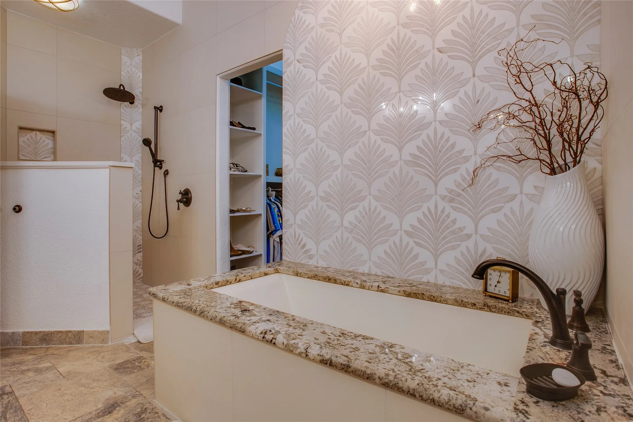 Single Family Residence For Sale in Dallas County , 9431 Hobart Street, Dallas, Texas 75218, 4 Bedroom, 2 Bathroom, 2 Garage spaces, 2,436 Sqft, built in 2014, mls#21392649, Real Estate Agent in Dallas, Homes For Sale in Dallas county, Homes For Sale in Dallas, Realtor in Dallas Texas, Real Estate Brokerage Independent Realty Texas, Luminita Cordes Realtor