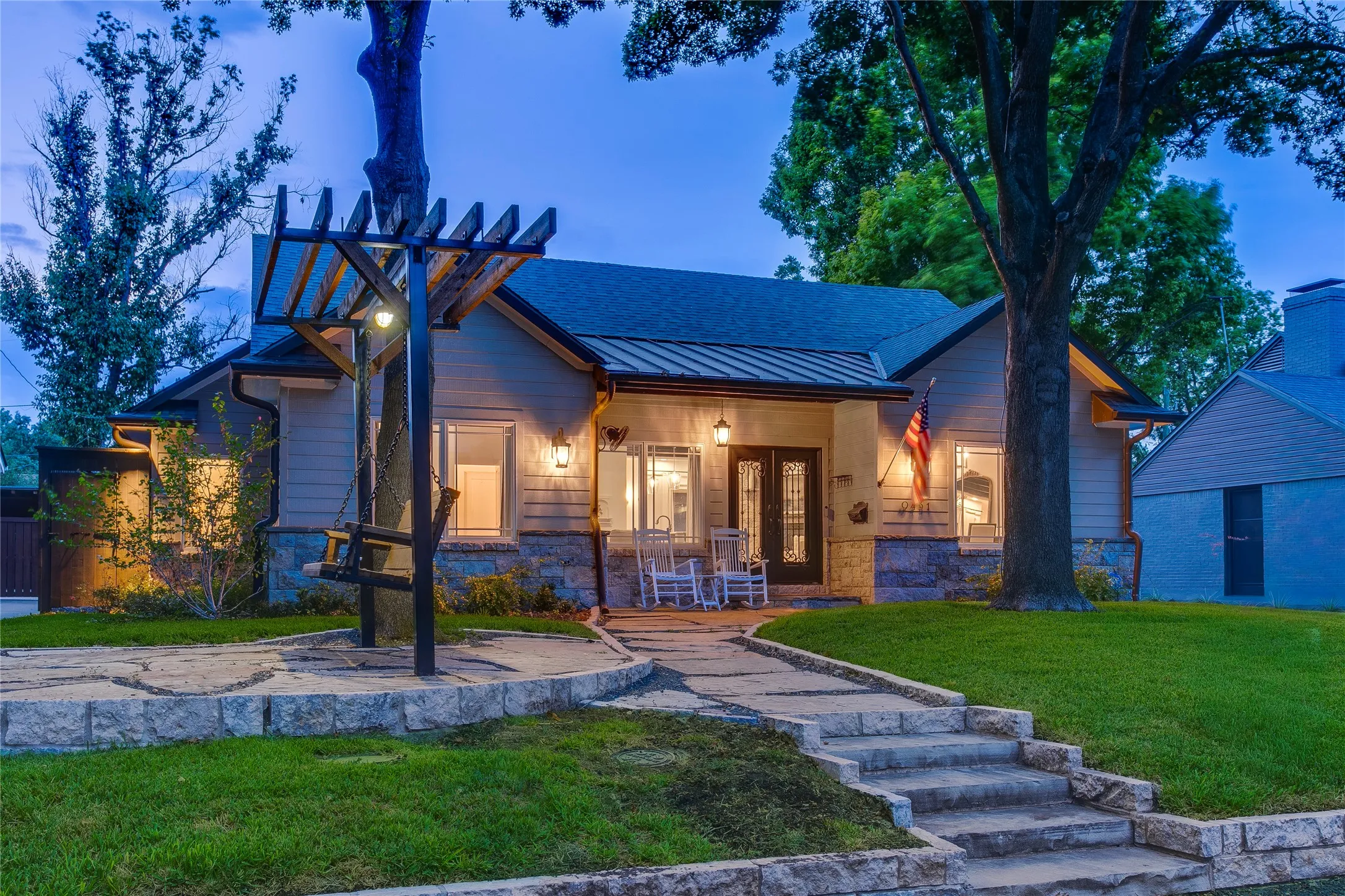 Single Family Residence For Sale in Dallas County , 9431 Hobart Street, Dallas, Texas 75218, 4 Bedroom, 2 Bathroom, 2 Garage spaces, 2,436 Sqft, built in 2014, mls#21392649, Real Estate Agent in Dallas, Homes For Sale in Dallas county, Homes For Sale in Dallas, Realtor in Dallas Texas, Real Estate Brokerage Independent Realty Texas, Luminita Cordes Realtor