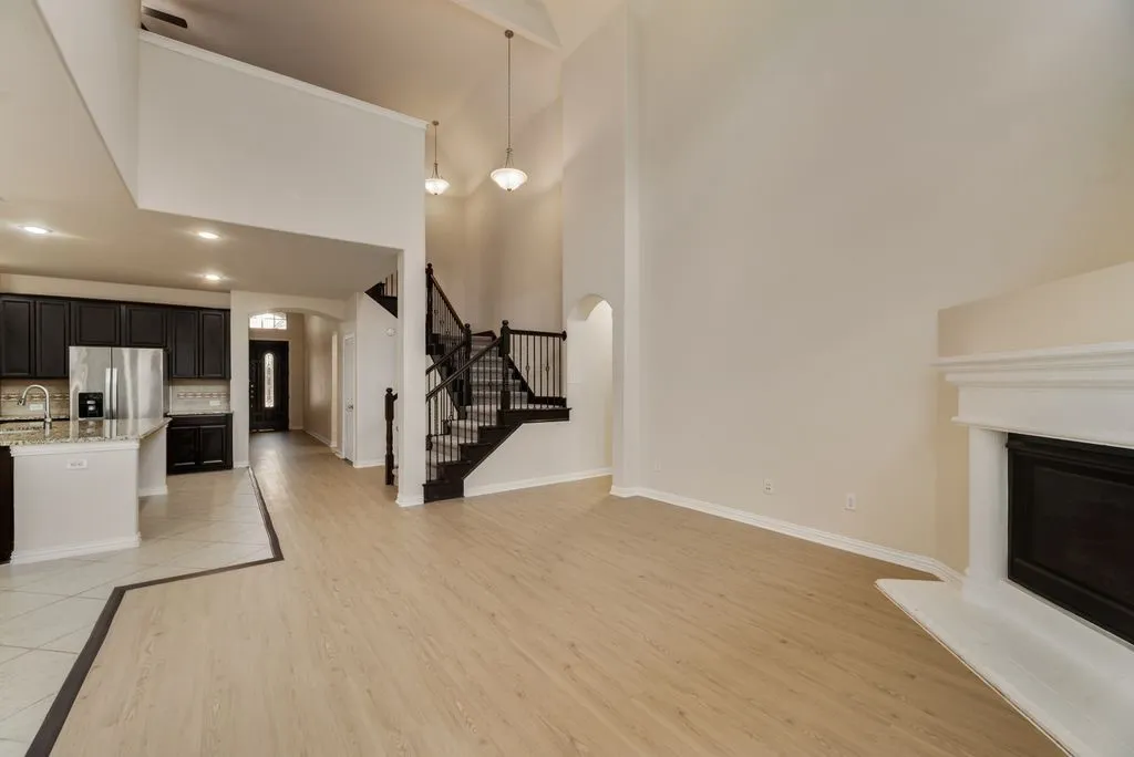 Single Family Residence For Rent in Dallas County , 415 San Marcos Drive, Irving, Texas 75039, 5 Bedroom, 4 Bathroom, 2 Garage spaces, 2,669 Sqft, built in 2012, mls#21396500, Real Estate Agent in Irving, Homes For Rent in Dallas county, Homes For Rent in Irving, Realtor in Irving Texas, Real Estate Brokerage Independent Realty Texas, Luminita Cordes Realtor