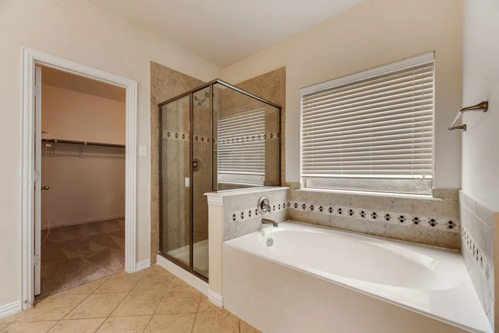 Single Family Residence For Rent in Dallas County , 415 San Marcos Drive, Irving, Texas 75039, 5 Bedroom, 4 Bathroom, 2 Garage spaces, 2,669 Sqft, built in 2012, mls#21396500, Real Estate Agent in Irving, Homes For Rent in Dallas county, Homes For Rent in Irving, Realtor in Irving Texas, Real Estate Brokerage Independent Realty Texas, Luminita Cordes Realtor