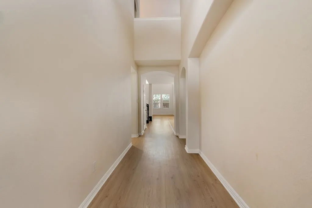Single Family Residence For Rent in Dallas County , 415 San Marcos Drive, Irving, Texas 75039, 5 Bedroom, 4 Bathroom, 2 Garage spaces, 2,669 Sqft, built in 2012, mls#21396500, Real Estate Agent in Irving, Homes For Rent in Dallas county, Homes For Rent in Irving, Realtor in Irving Texas, Real Estate Brokerage Independent Realty Texas, Luminita Cordes Realtor