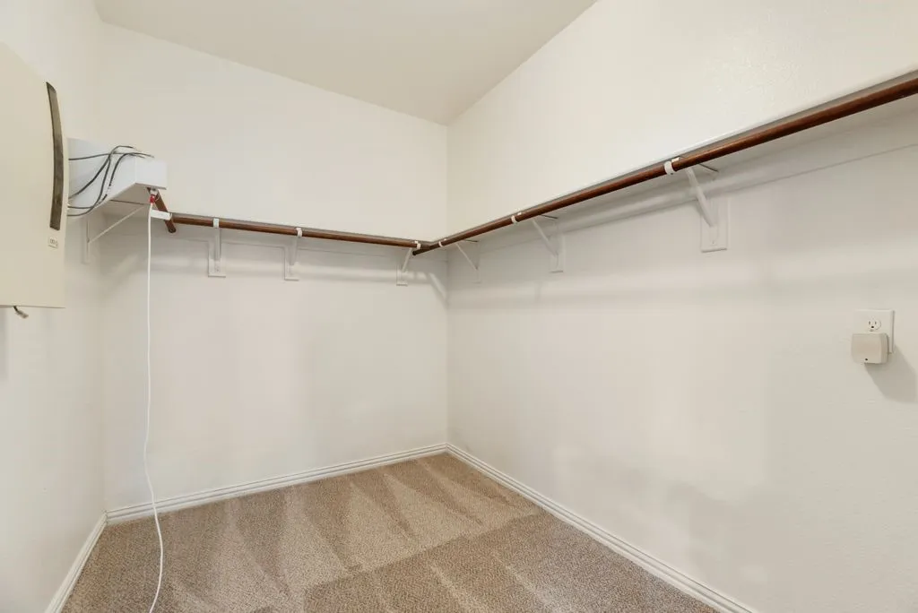 Single Family Residence For Rent in Dallas County , 415 San Marcos Drive, Irving, Texas 75039, 5 Bedroom, 4 Bathroom, 2 Garage spaces, 2,669 Sqft, built in 2012, mls#21396500, Real Estate Agent in Irving, Homes For Rent in Dallas county, Homes For Rent in Irving, Realtor in Irving Texas, Real Estate Brokerage Independent Realty Texas, Luminita Cordes Realtor