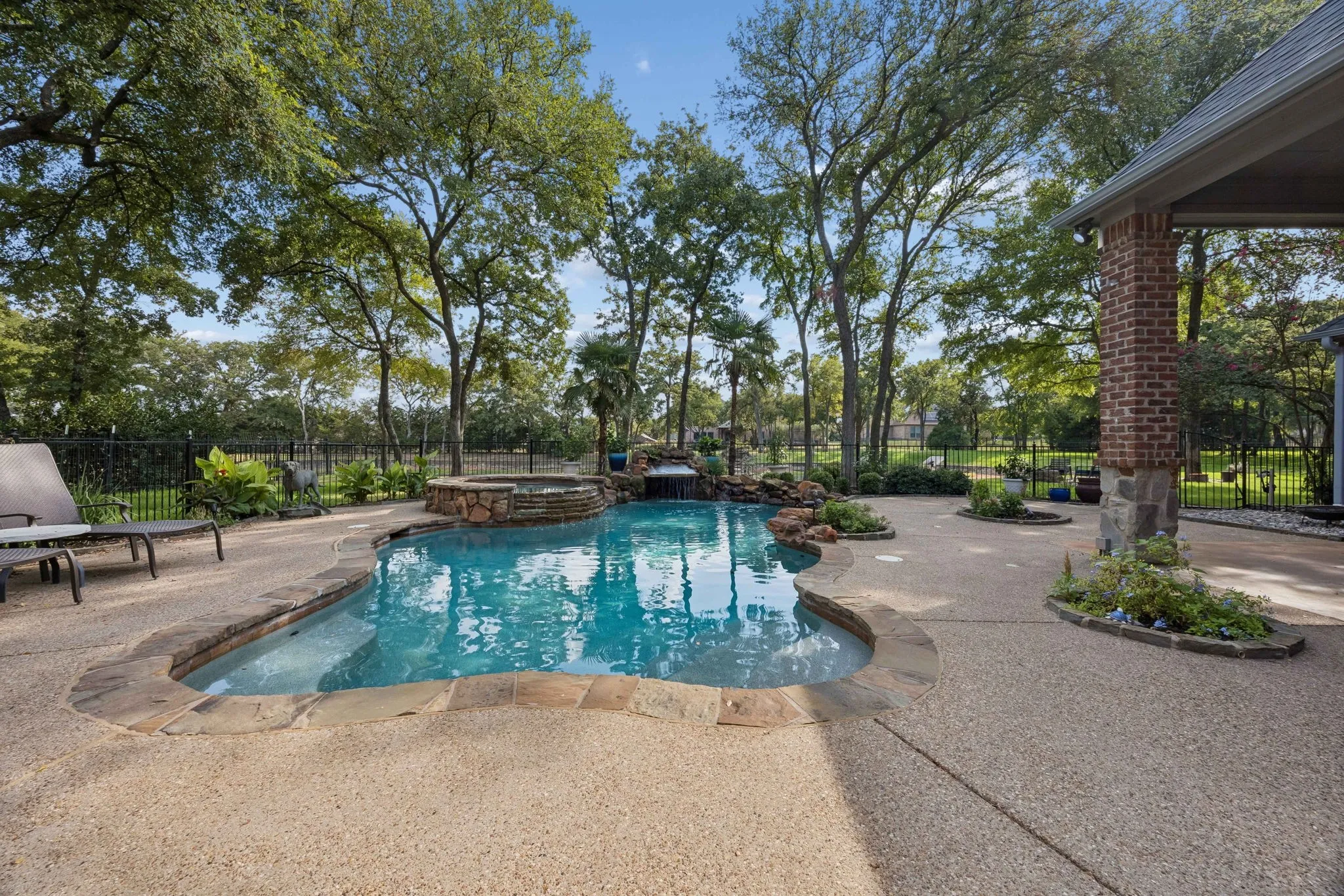 Single Family Residence For Sale in Denton County , 505 King Ranch Road, Southlake, Texas 76092, 5 Bedroom, 5 Bathroom, 3 Garage spaces, 6,568 Sqft, built in 2003, mls#21394903, Real Estate Agent in Southlake, Homes For Sale in Denton county, Homes For Sale in Southlake, Realtor in Southlake Texas, Real Estate Brokerage Independent Realty Texas, Luminita Cordes Realtor