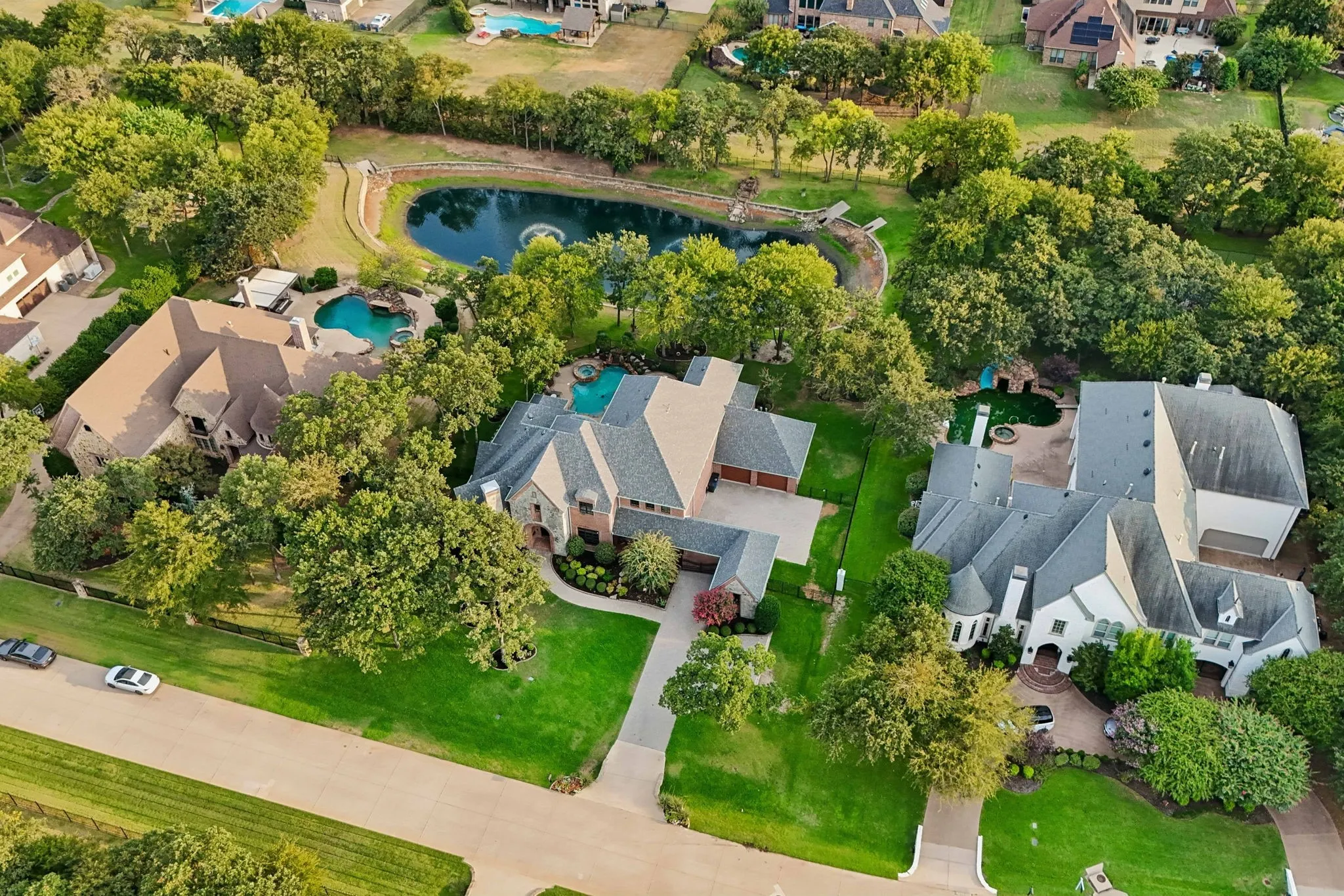 Single Family Residence For Sale in Denton County , 505 King Ranch Road, Southlake, Texas 76092, 5 Bedroom, 5 Bathroom, 3 Garage spaces, 6,568 Sqft, built in 2003, mls#21394903, Real Estate Agent in Southlake, Homes For Sale in Denton county, Homes For Sale in Southlake, Realtor in Southlake Texas, Real Estate Brokerage Independent Realty Texas, Luminita Cordes Realtor