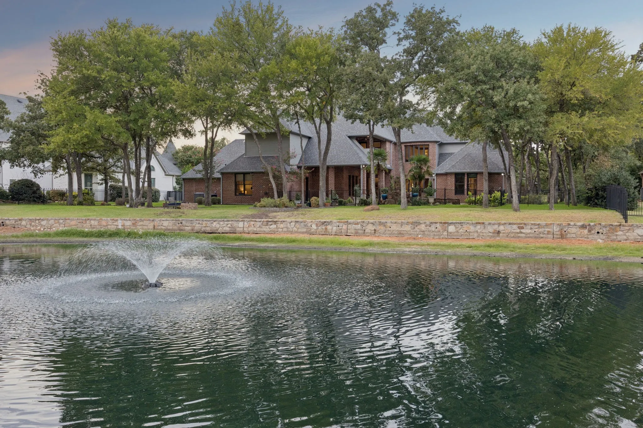 Single Family Residence For Sale in Denton County , 505 King Ranch Road, Southlake, Texas 76092, 5 Bedroom, 5 Bathroom, 3 Garage spaces, 6,568 Sqft, built in 2003, mls#21394903, Real Estate Agent in Southlake, Homes For Sale in Denton county, Homes For Sale in Southlake, Realtor in Southlake Texas, Real Estate Brokerage Independent Realty Texas, Luminita Cordes Realtor