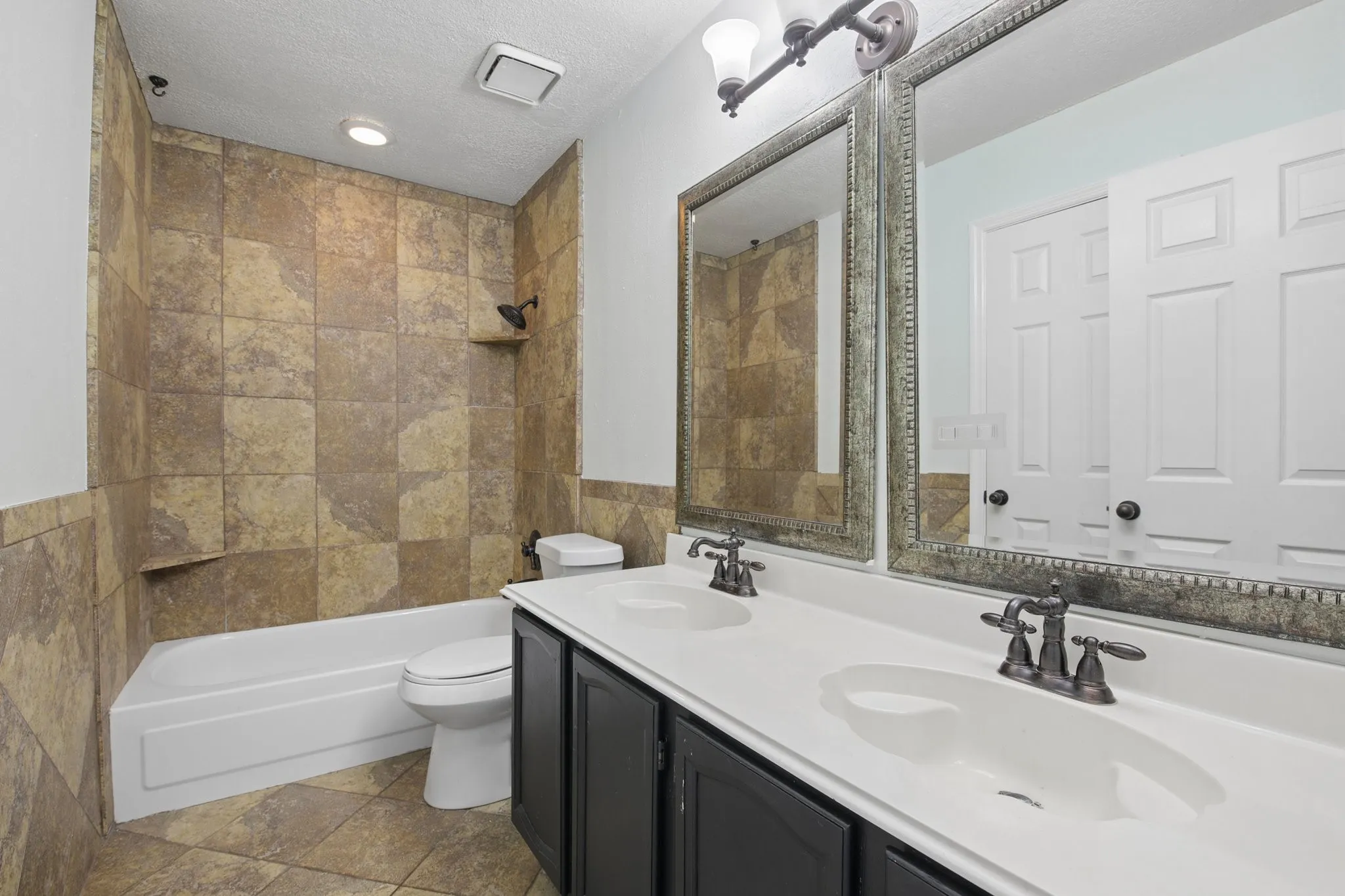 Upstairs Full Bath