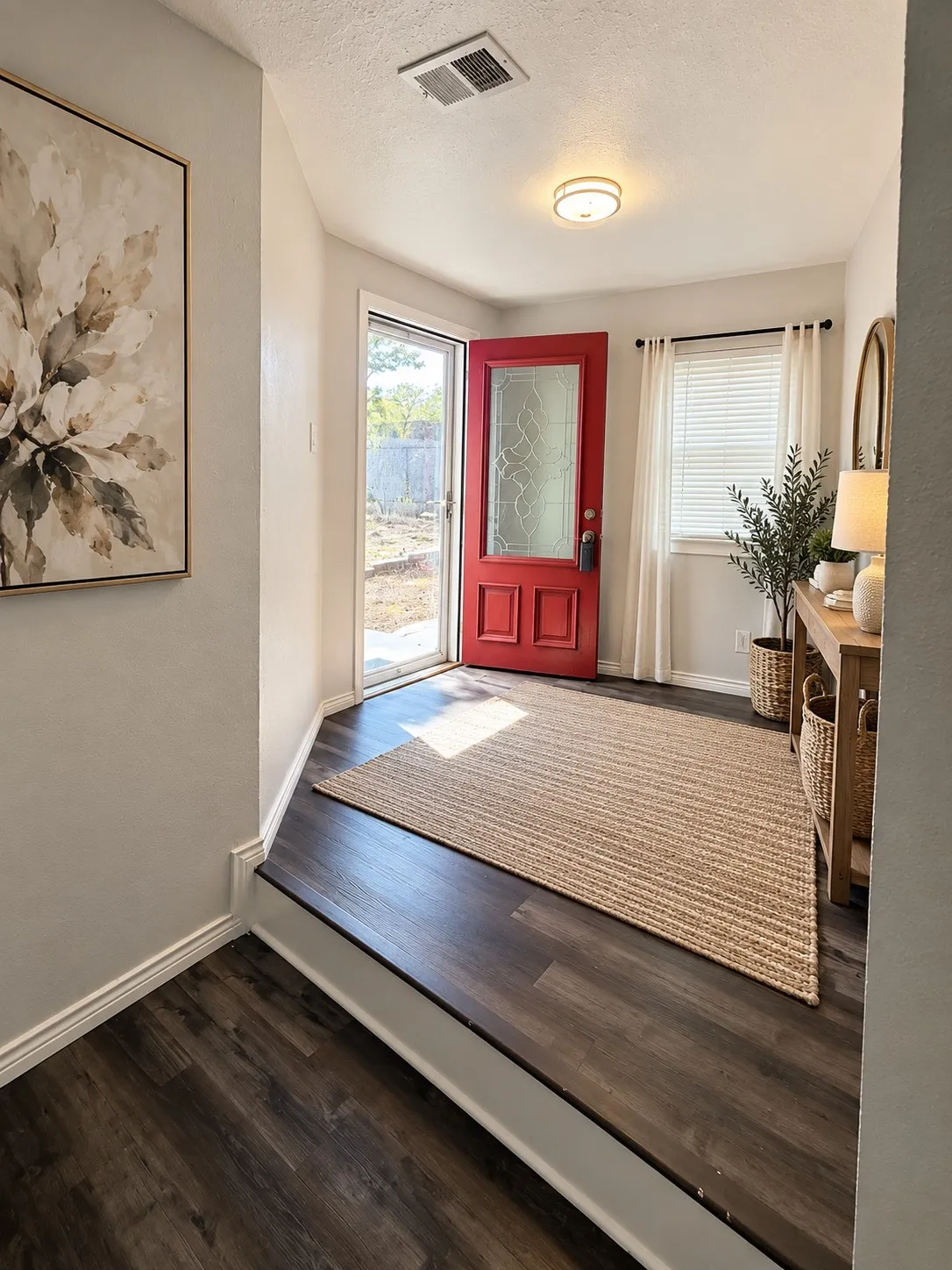 Single Family Residence For Sale in Tarrant County , 3513 E Hardeman Street, Fort Worth, Texas 76119, 6 Bedroom, 3 Bathroom, Garage spaces, 2,801 Sqft, built in 1951, mls#21396530, Real Estate Agent in Fort Worth, Homes For Sale in Tarrant county, Homes For Sale in Fort Worth, Realtor in Fort Worth Texas, Real Estate Brokerage Independent Realty Texas, Luminita Cordes Realtor