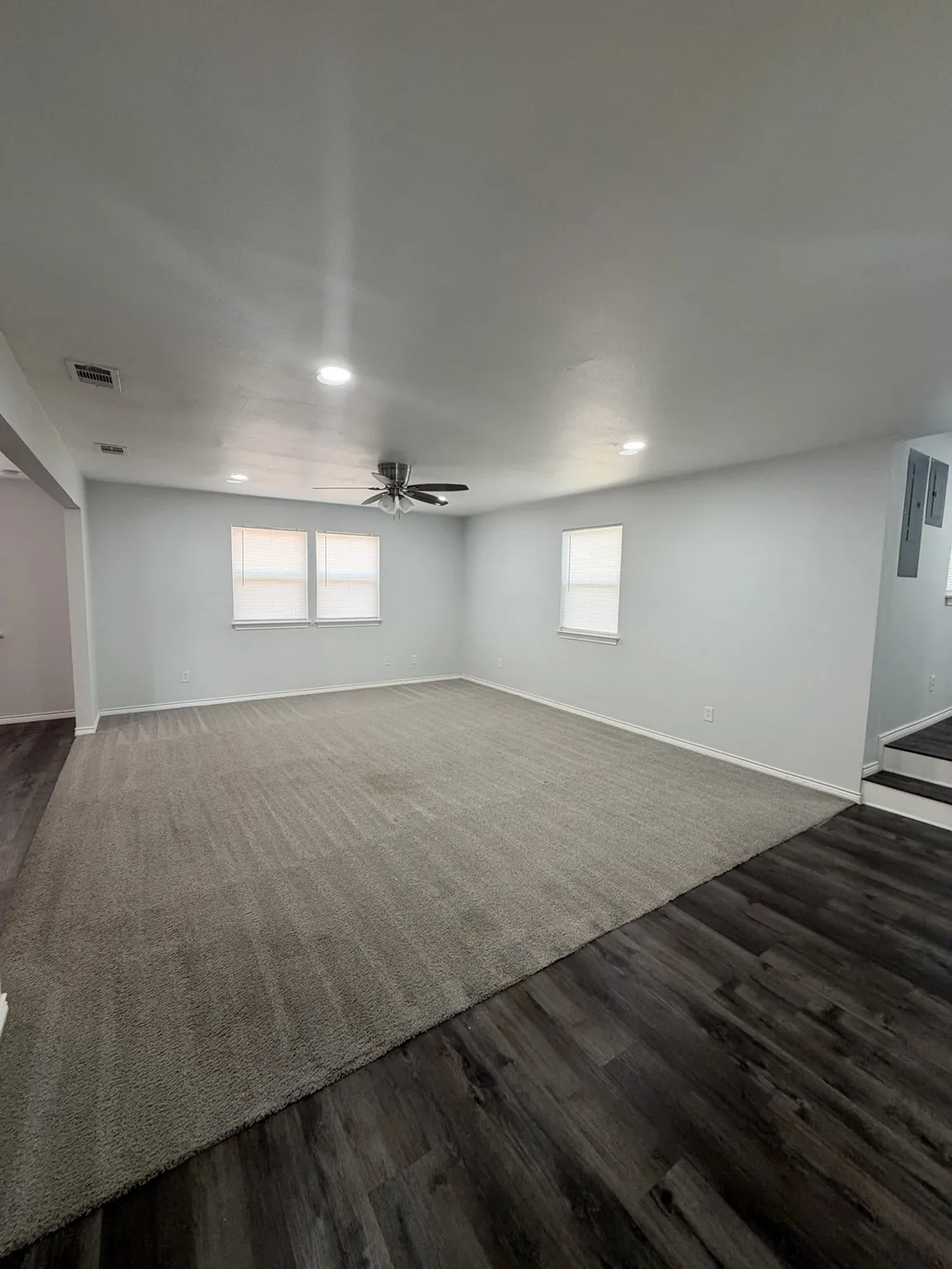 Single Family Residence For Sale in Tarrant County , 3513 E Hardeman Street, Fort Worth, Texas 76119, 6 Bedroom, 3 Bathroom, Garage spaces, 2,801 Sqft, built in 1951, mls#21396530, Real Estate Agent in Fort Worth, Homes For Sale in Tarrant county, Homes For Sale in Fort Worth, Realtor in Fort Worth Texas, Real Estate Brokerage Independent Realty Texas, Luminita Cordes Realtor