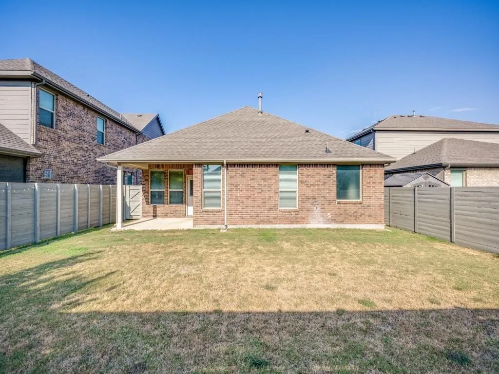 Single Family Residence For Sale in Denton County , 1316 Millerbird Way, Argyle, Texas 76226, 4 Bedroom, 2 Bathroom, 2 Garage spaces, 1,806 Sqft, built in 2021, mls#21395877, Real Estate Agent in Argyle, Homes For Sale in Denton county, Homes For Sale in Argyle, Realtor in Argyle Texas, Real Estate Brokerage Independent Realty Texas, Luminita Cordes Realtor