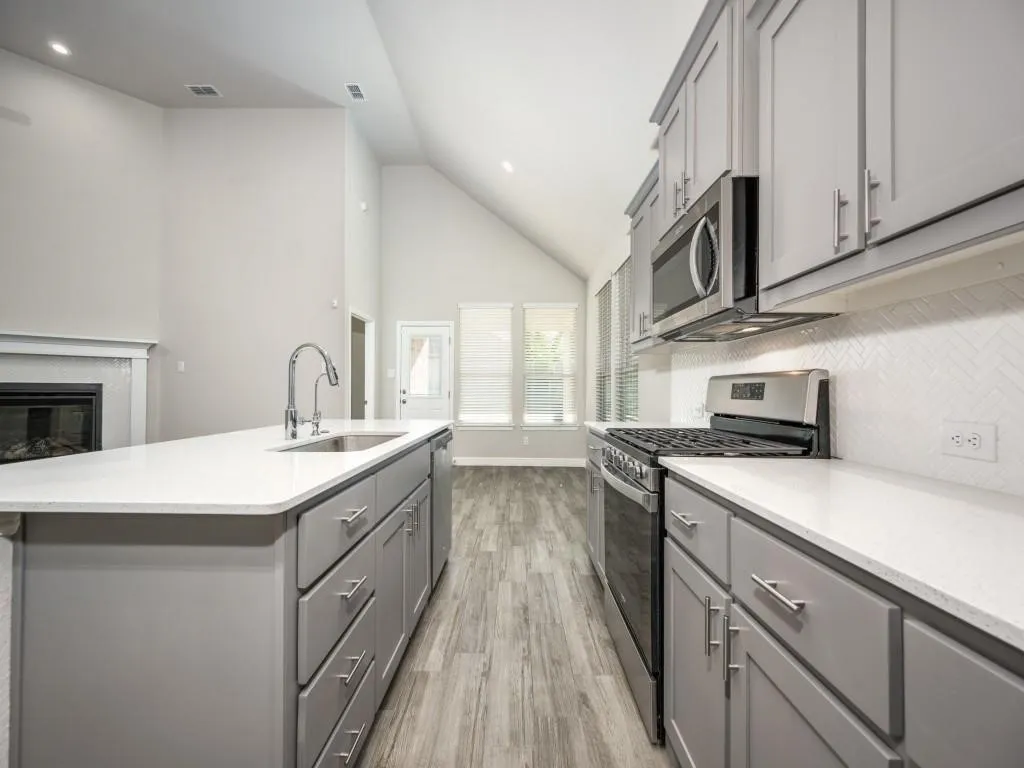 Single Family Residence For Sale in Denton County , 1316 Millerbird Way, Argyle, Texas 76226, 4 Bedroom, 2 Bathroom, 2 Garage spaces, 1,806 Sqft, built in 2021, mls#21395877, Real Estate Agent in Argyle, Homes For Sale in Denton county, Homes For Sale in Argyle, Realtor in Argyle Texas, Real Estate Brokerage Independent Realty Texas, Luminita Cordes Realtor