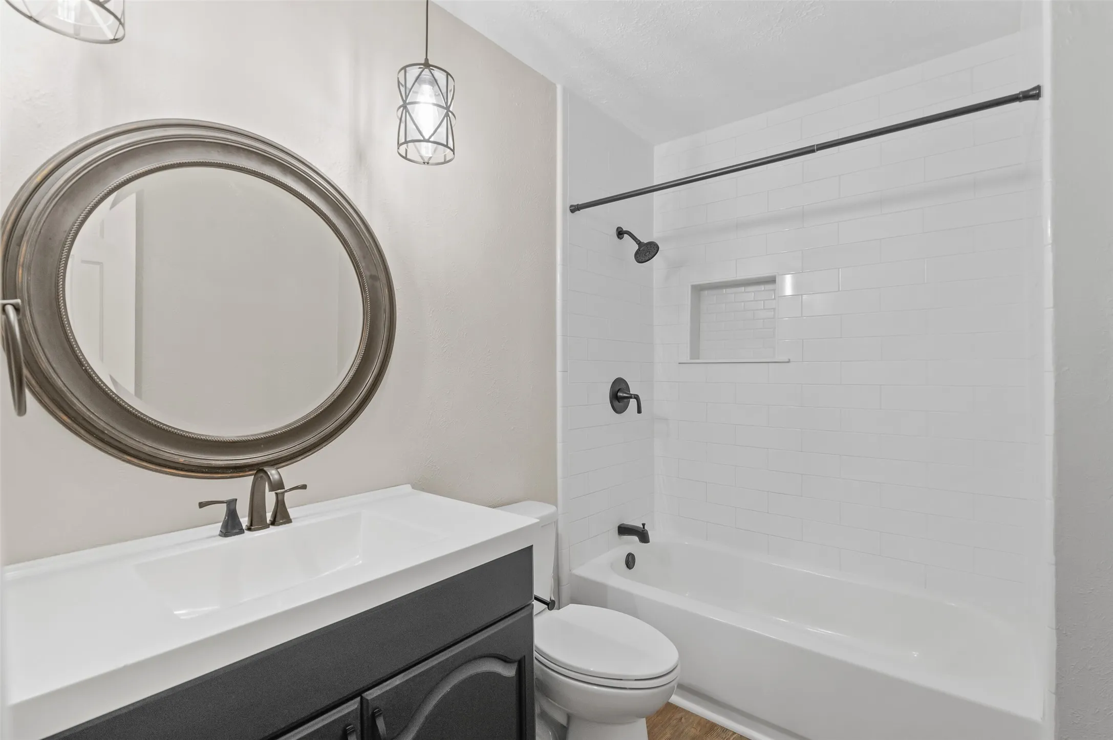 Single Family Residence For Sale in Dallas County , 1418 Paris Drive, Garland, Texas 75040, 3 Bedroom, 2 Bathroom, Garage spaces, 1,820 Sqft, built in 1977, mls#21393353, Real Estate Agent in Garland, Homes For Sale in Dallas county, Homes For Sale in Garland, Realtor in Garland Texas, Real Estate Brokerage Independent Realty Texas, Luminita Cordes Realtor