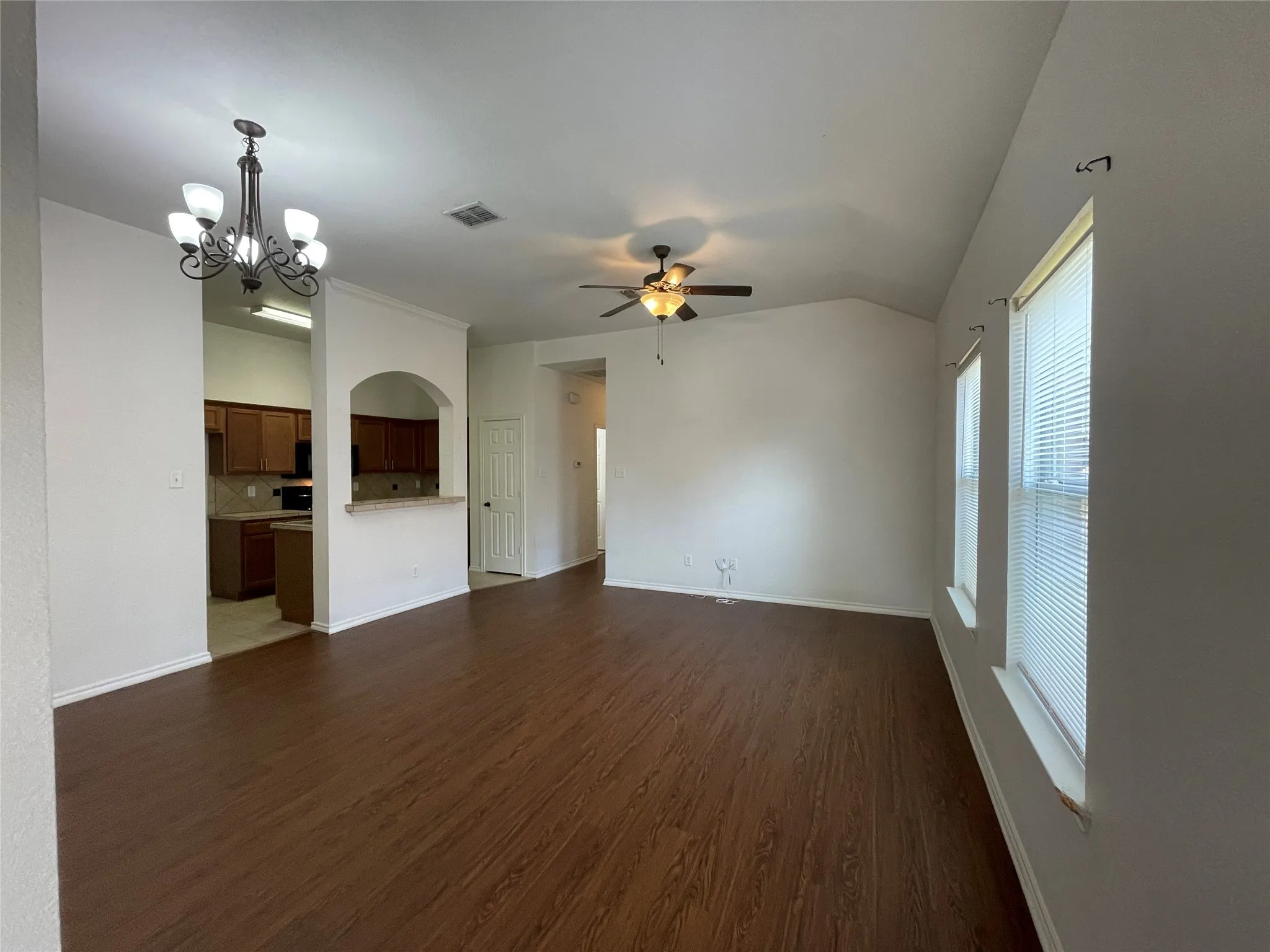 Duplex For Rent in Tarrant County , 1514 Piedmont Drive, Mansfield, Texas 76063, 3 Bedroom, 2 Bathroom, 2 Garage spaces, 1,221 Sqft, built in 2007, mls#21392170, Real Estate Agent in Mansfield, Homes For Rent in Tarrant county, Homes For Rent in Mansfield, Realtor in Mansfield Texas, Real Estate Brokerage Independent Realty Texas, Luminita Cordes Realtor