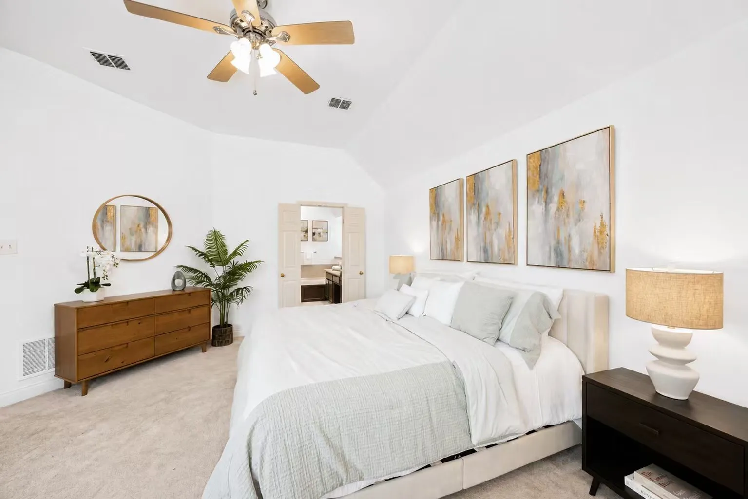 Single Family Residence For Rent in Collin County , 306 Fairfax Drive, Allen, Texas 75013, 4 Bedroom, 2 Bathroom, 2 Garage spaces, 2,182 Sqft, built in 1994, mls#21396542, Real Estate Agent in Allen, Homes For Rent in Collin county, Homes For Rent in Allen, Realtor in Allen Texas, Real Estate Brokerage Independent Realty Texas, Luminita Cordes Realtor