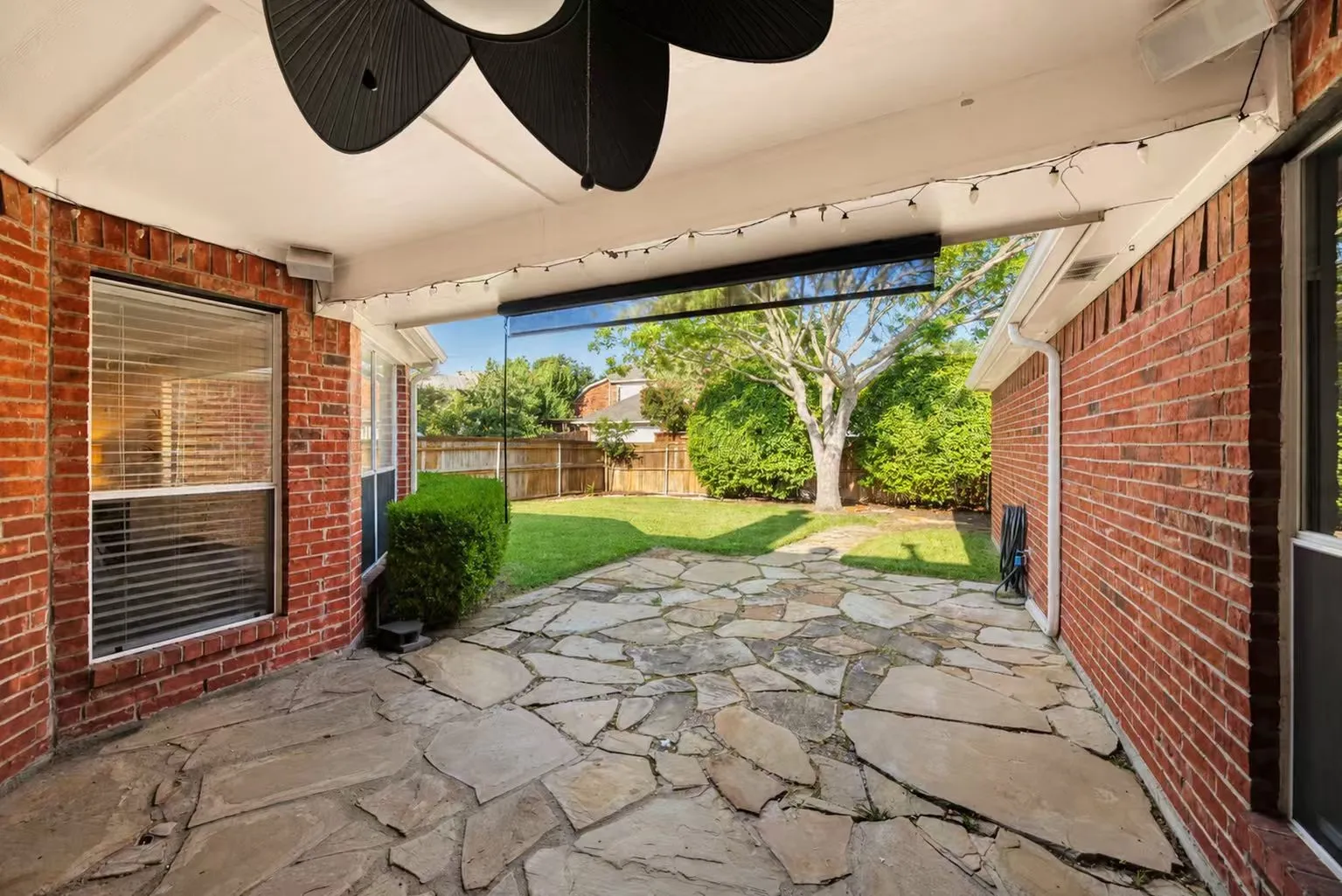 Single Family Residence For Rent in Collin County , 306 Fairfax Drive, Allen, Texas 75013, 4 Bedroom, 2 Bathroom, 2 Garage spaces, 2,182 Sqft, built in 1994, mls#21396542, Real Estate Agent in Allen, Homes For Rent in Collin county, Homes For Rent in Allen, Realtor in Allen Texas, Real Estate Brokerage Independent Realty Texas, Luminita Cordes Realtor