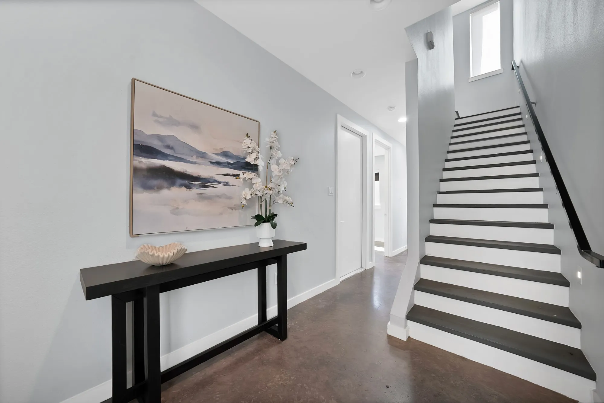 Townhouse For Rent in Dallas County , 4935 Zuma Court, Dallas, Texas 75206, 3 Bedroom, 4 Bathroom, 2 Garage spaces, 2,018 Sqft, built in 2015, mls#21396444, Real Estate Agent in Dallas, Homes For Rent in Dallas county, Homes For Rent in Dallas, Realtor in Dallas Texas, Real Estate Brokerage Independent Realty Texas, Luminita Cordes Realtor