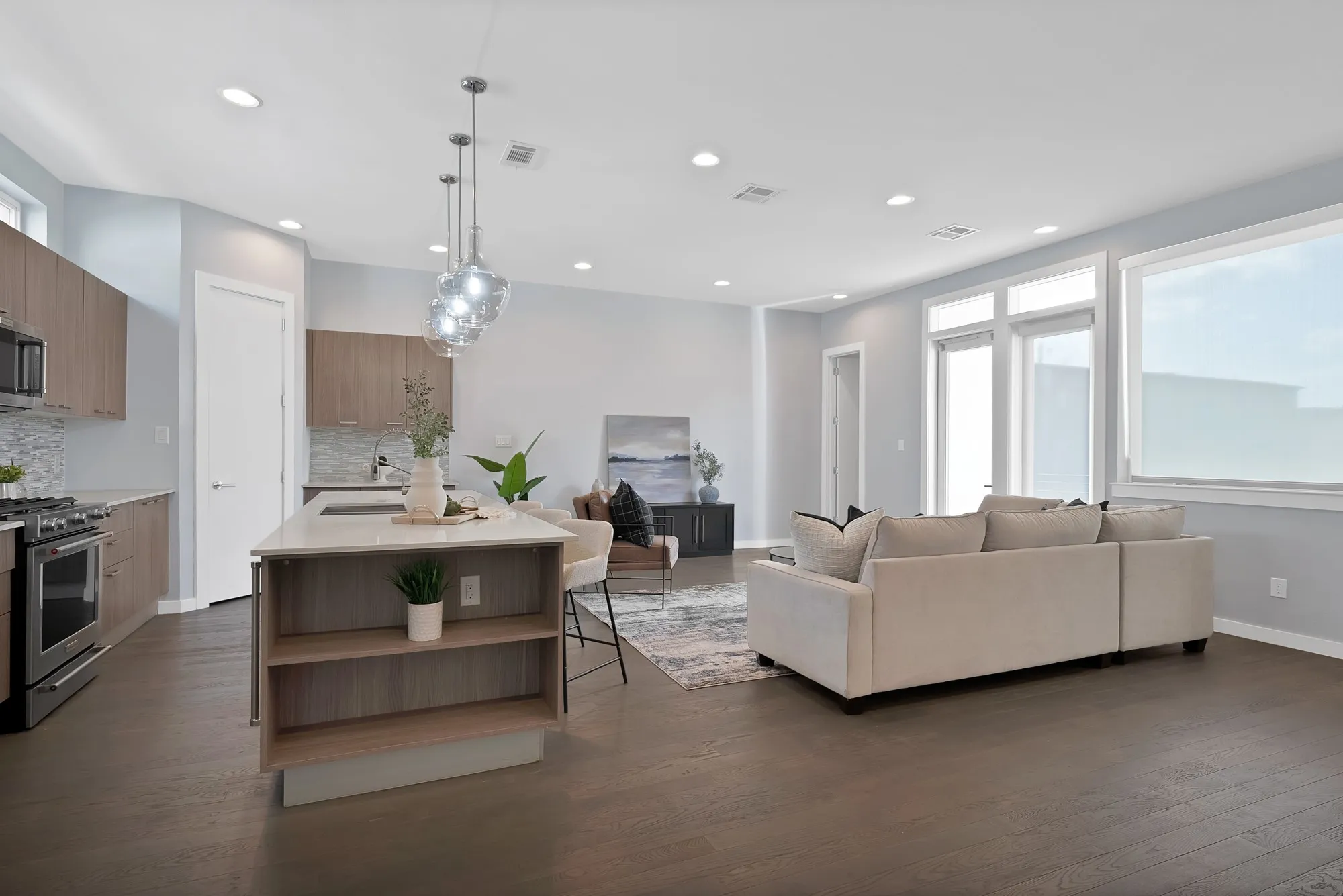 Townhouse For Rent in Dallas County , 4935 Zuma Court, Dallas, Texas 75206, 3 Bedroom, 4 Bathroom, 2 Garage spaces, 2,018 Sqft, built in 2015, mls#21396444, Real Estate Agent in Dallas, Homes For Rent in Dallas county, Homes For Rent in Dallas, Realtor in Dallas Texas, Real Estate Brokerage Independent Realty Texas, Luminita Cordes Realtor