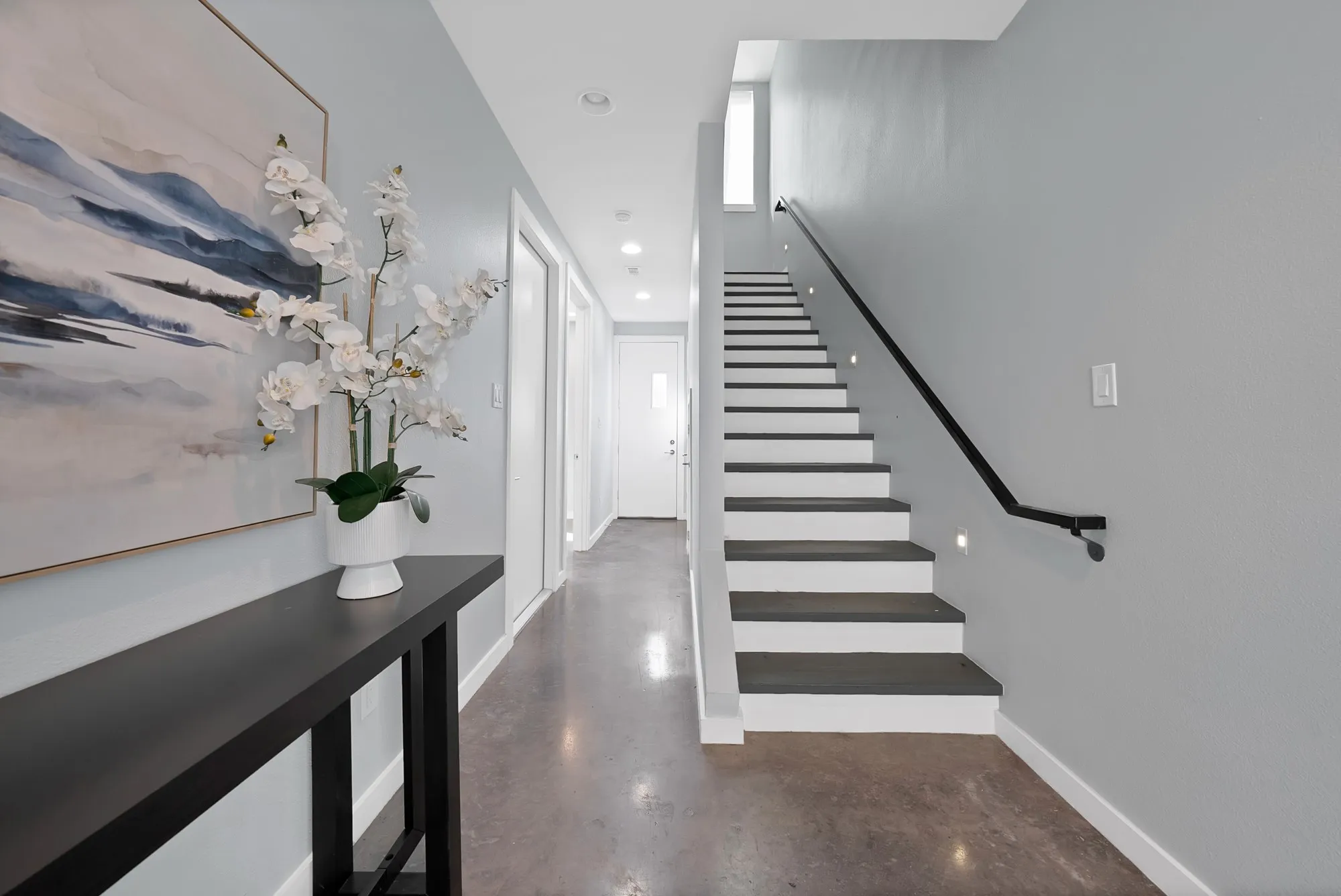 Townhouse For Rent in Dallas County , 4935 Zuma Court, Dallas, Texas 75206, 3 Bedroom, 4 Bathroom, 2 Garage spaces, 2,018 Sqft, built in 2015, mls#21396444, Real Estate Agent in Dallas, Homes For Rent in Dallas county, Homes For Rent in Dallas, Realtor in Dallas Texas, Real Estate Brokerage Independent Realty Texas, Luminita Cordes Realtor