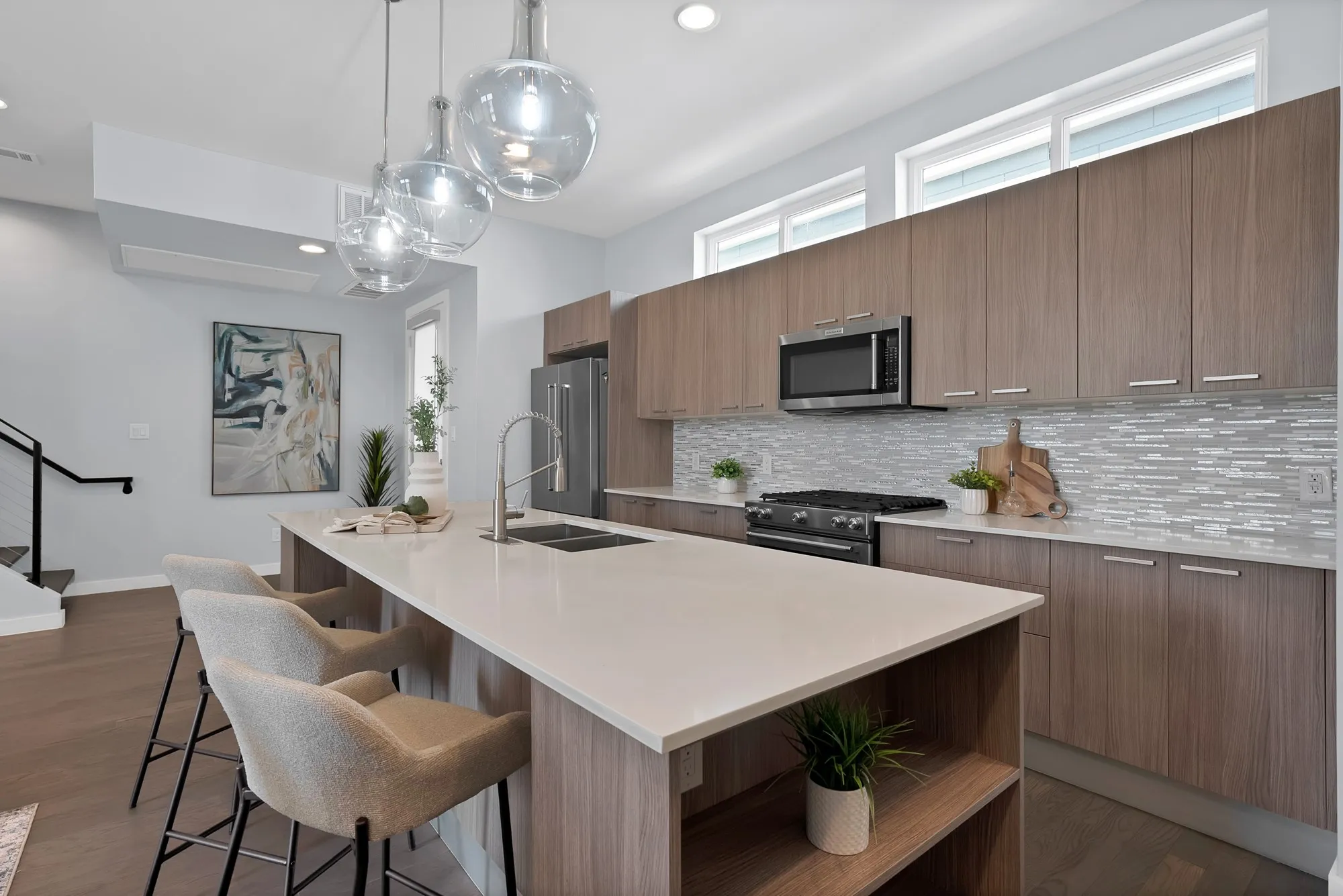 Townhouse For Rent in Dallas County , 4935 Zuma Court, Dallas, Texas 75206, 3 Bedroom, 4 Bathroom, 2 Garage spaces, 2,018 Sqft, built in 2015, mls#21396444, Real Estate Agent in Dallas, Homes For Rent in Dallas county, Homes For Rent in Dallas, Realtor in Dallas Texas, Real Estate Brokerage Independent Realty Texas, Luminita Cordes Realtor