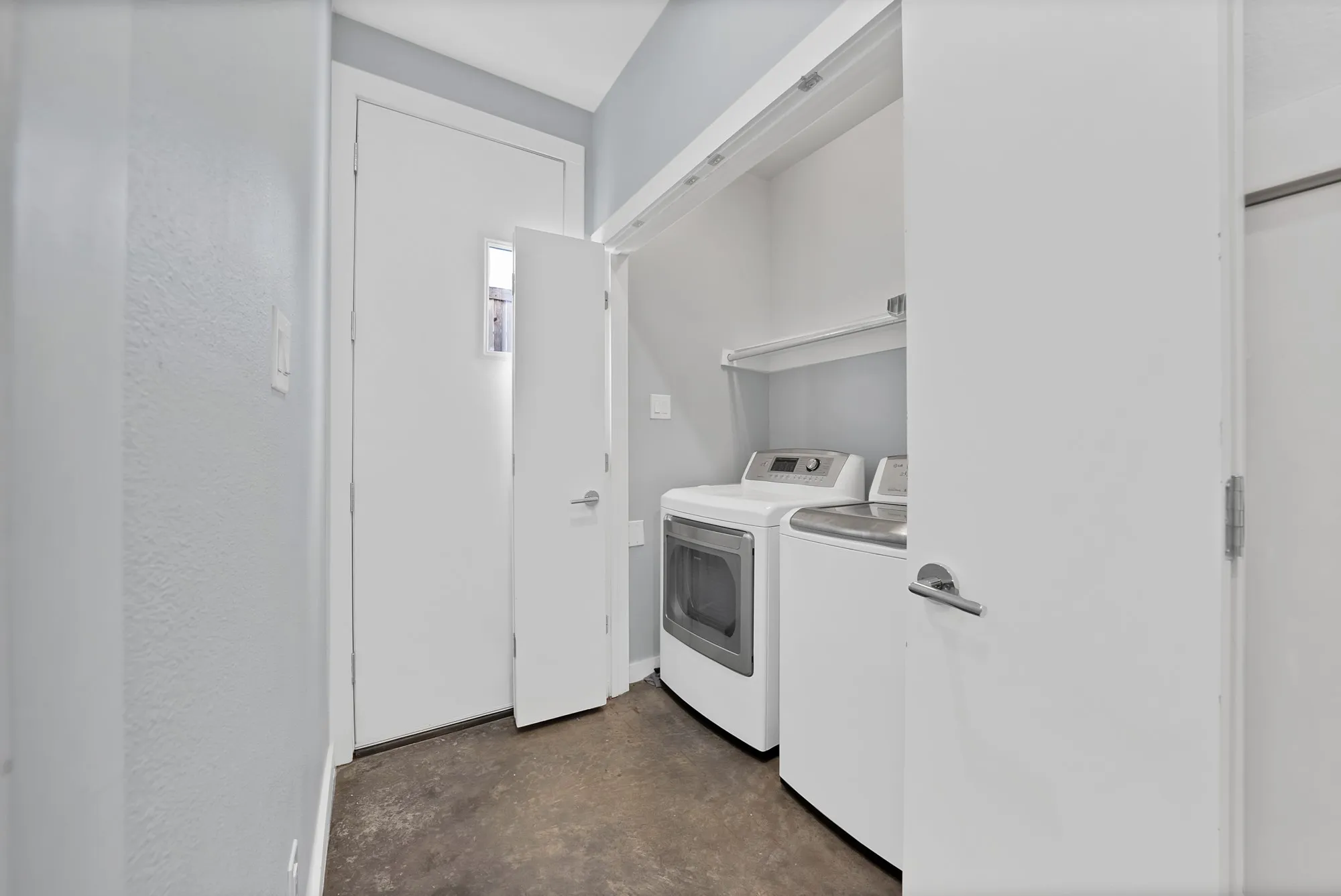 Townhouse For Rent in Dallas County , 4935 Zuma Court, Dallas, Texas 75206, 3 Bedroom, 4 Bathroom, 2 Garage spaces, 2,018 Sqft, built in 2015, mls#21396444, Real Estate Agent in Dallas, Homes For Rent in Dallas county, Homes For Rent in Dallas, Realtor in Dallas Texas, Real Estate Brokerage Independent Realty Texas, Luminita Cordes Realtor