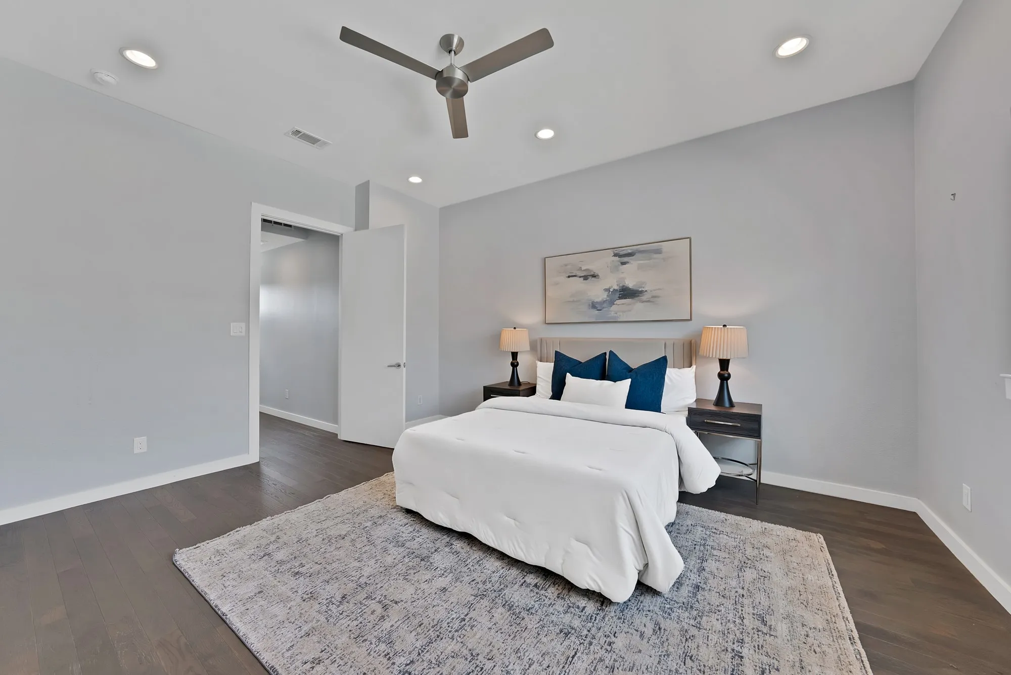 Townhouse For Rent in Dallas County , 4935 Zuma Court, Dallas, Texas 75206, 3 Bedroom, 4 Bathroom, 2 Garage spaces, 2,018 Sqft, built in 2015, mls#21396444, Real Estate Agent in Dallas, Homes For Rent in Dallas county, Homes For Rent in Dallas, Realtor in Dallas Texas, Real Estate Brokerage Independent Realty Texas, Luminita Cordes Realtor