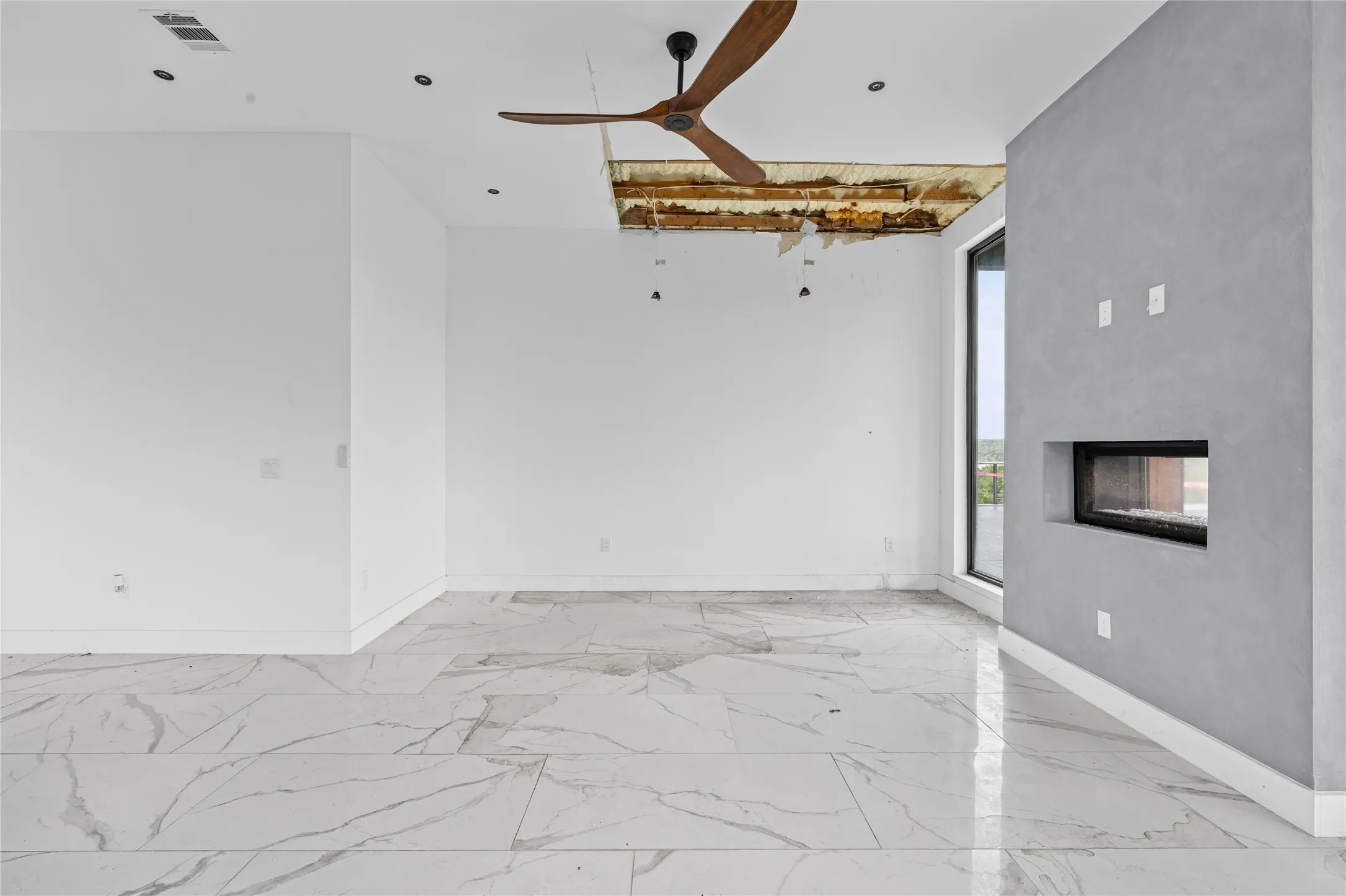 Single Family Residence For Sale in Bell County , 4997 Comanche Drive, Temple, Texas 76502, 3 Bedroom, 3 Bathroom, 2 Garage spaces, 3,881 Sqft, built in 2022, mls#21395411, Real Estate Agent in Temple, Homes For Sale in Bell county, Homes For Sale in Temple, Realtor in Temple Texas, Real Estate Brokerage Independent Realty Texas, Luminita Cordes Realtor