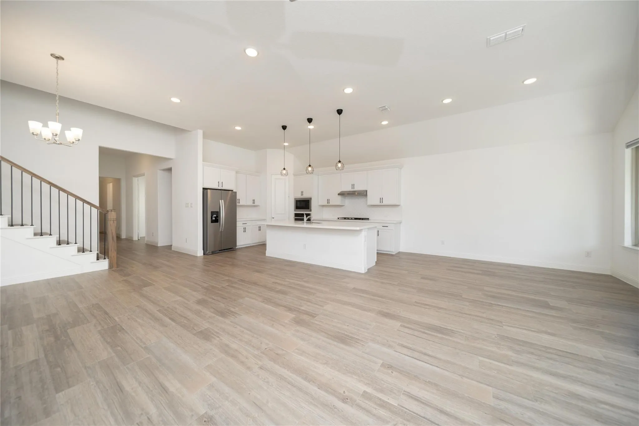Single Family Residence For Rent in Collin County , 2568 Buckwheat, Frisco, Texas 75033, 4 Bedroom, 4 Bathroom, 2 Garage spaces, 3,366 Sqft, built in 2020, mls#21396559, Real Estate Agent in Frisco, Homes For Rent in Collin county, Homes For Rent in Frisco, Realtor in Frisco Texas, Real Estate Brokerage Independent Realty Texas, Luminita Cordes Realtor