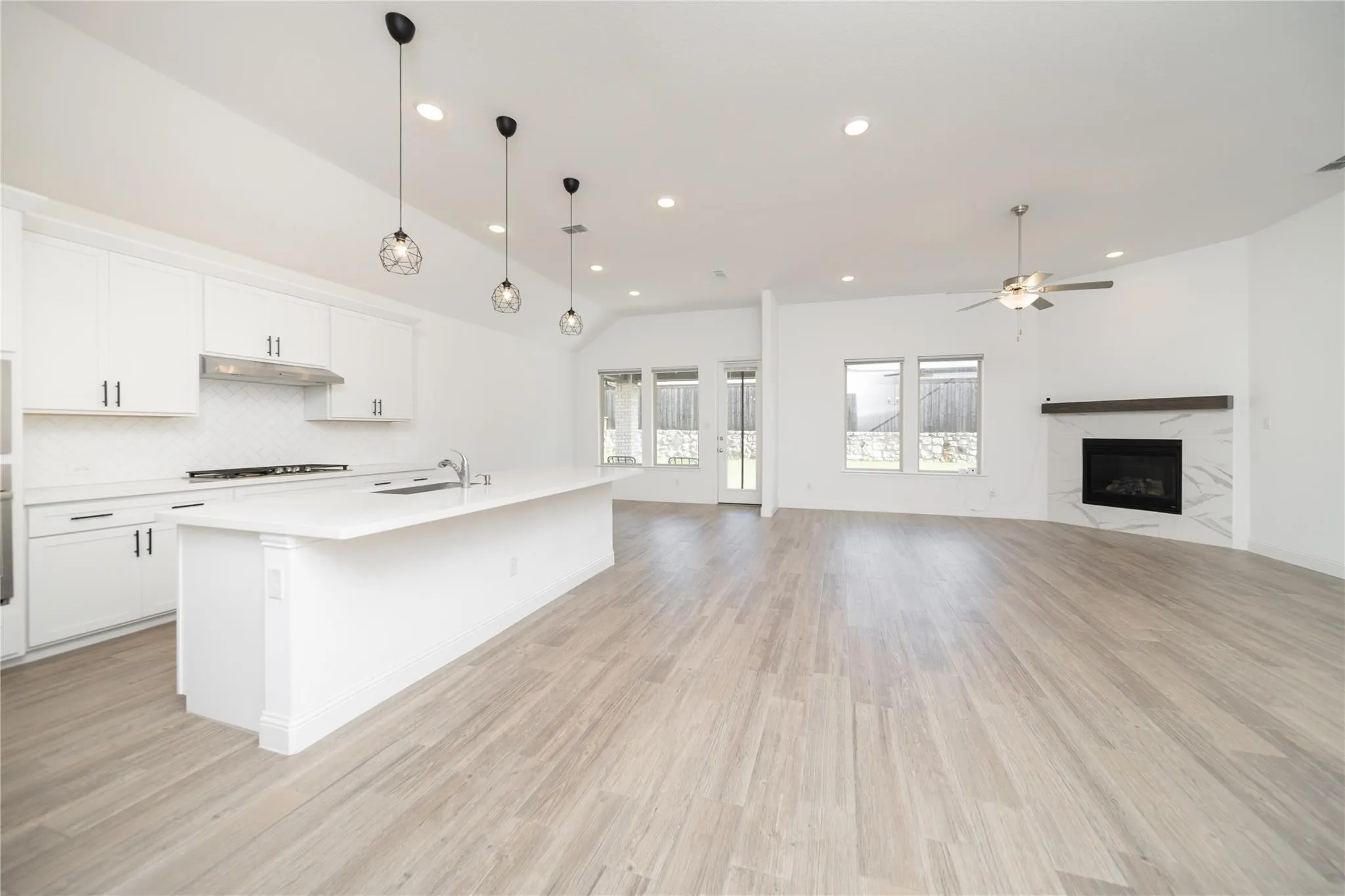 Single Family Residence For Rent in Collin County , 2568 Buckwheat, Frisco, Texas 75033, 4 Bedroom, 4 Bathroom, 2 Garage spaces, 3,366 Sqft, built in 2020, mls#21396559, Real Estate Agent in Frisco, Homes For Rent in Collin county, Homes For Rent in Frisco, Realtor in Frisco Texas, Real Estate Brokerage Independent Realty Texas, Luminita Cordes Realtor