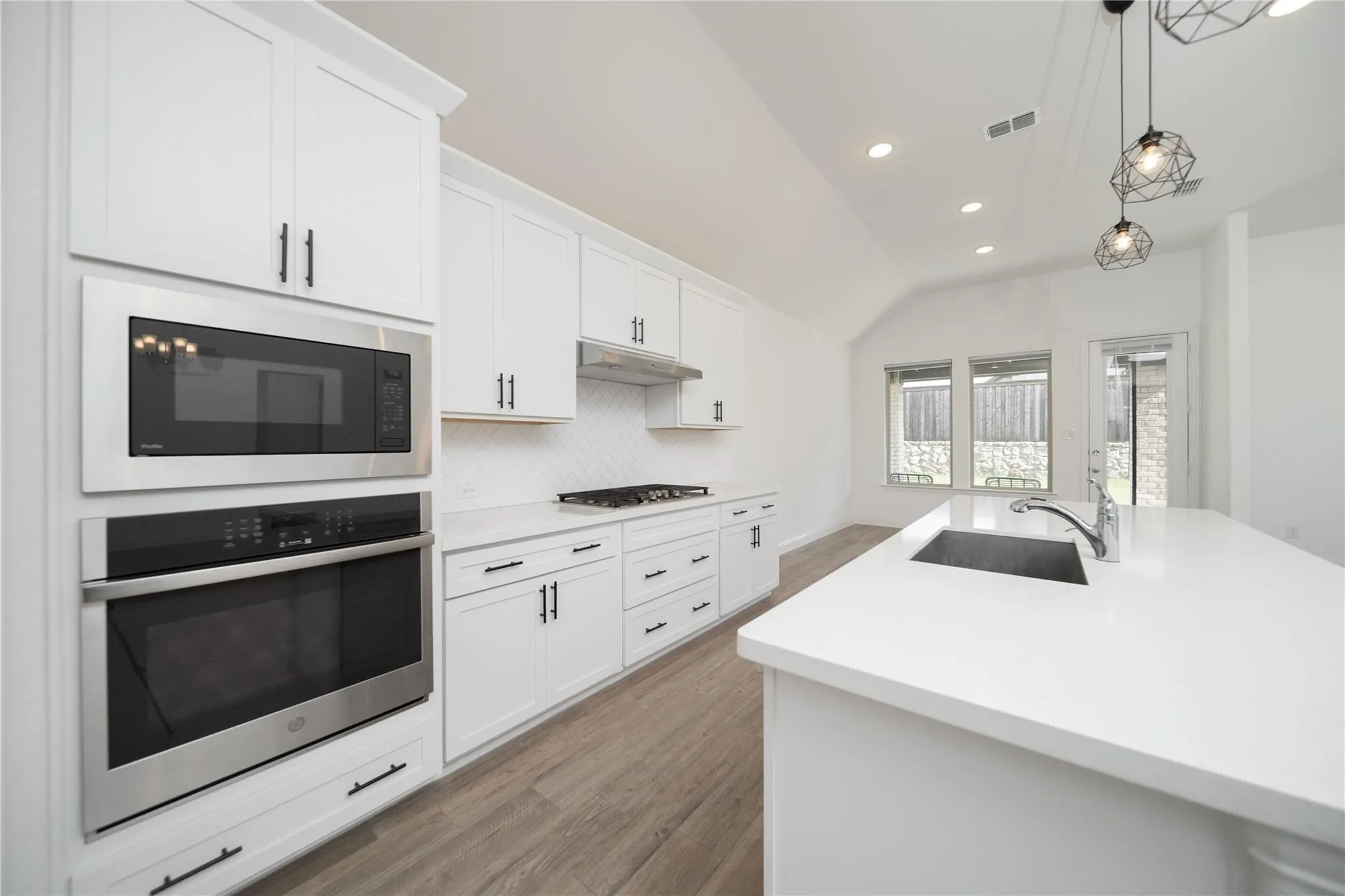 Single Family Residence For Rent in Collin County , 2568 Buckwheat, Frisco, Texas 75033, 4 Bedroom, 4 Bathroom, 2 Garage spaces, 3,366 Sqft, built in 2020, mls#21396559, Real Estate Agent in Frisco, Homes For Rent in Collin county, Homes For Rent in Frisco, Realtor in Frisco Texas, Real Estate Brokerage Independent Realty Texas, Luminita Cordes Realtor