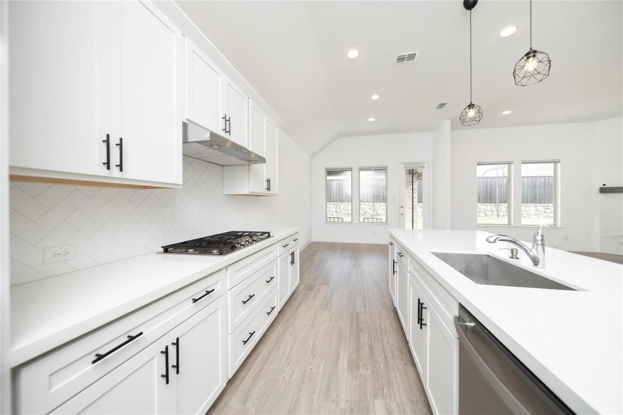 Single Family Residence For Rent in Collin County , 2568 Buckwheat, Frisco, Texas 75033, 4 Bedroom, 4 Bathroom, 2 Garage spaces, 3,366 Sqft, built in 2020, mls#21396559, Real Estate Agent in Frisco, Homes For Rent in Collin county, Homes For Rent in Frisco, Realtor in Frisco Texas, Real Estate Brokerage Independent Realty Texas, Luminita Cordes Realtor