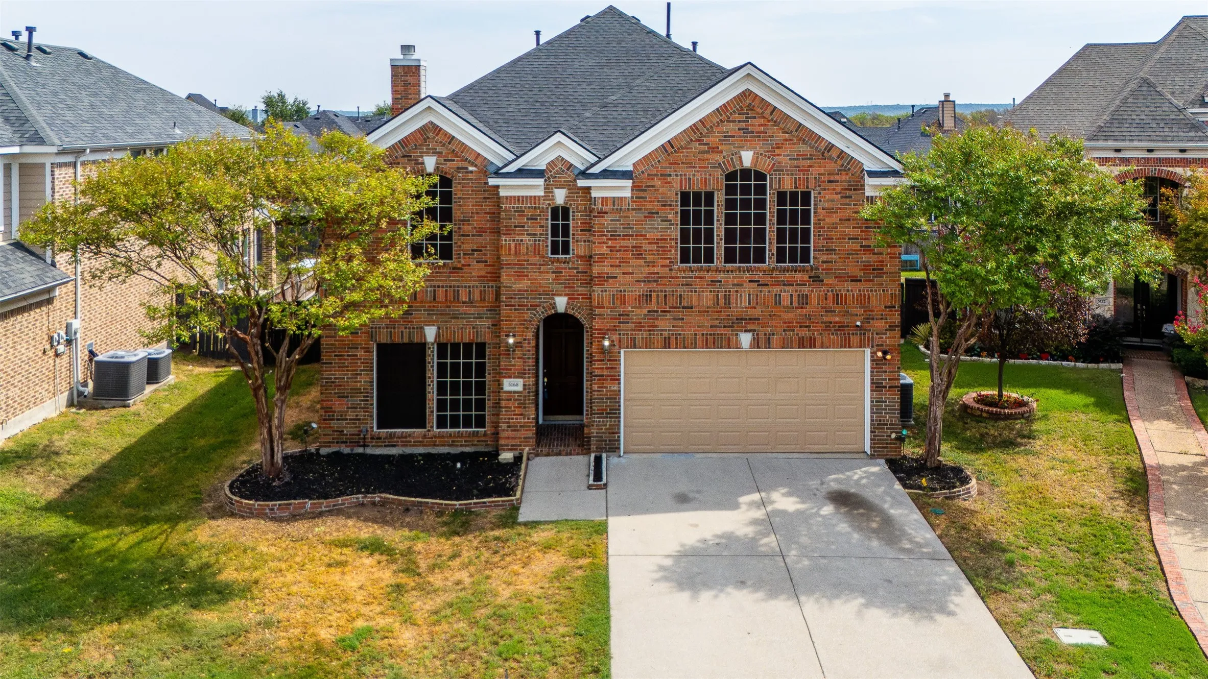 Single Family Residence For Sale in Dallas County , 5168 Finnhorse Drive, Grand Prairie, Texas 75052, 4 Bedroom, 3 Bathroom, 2 Garage spaces, 2,933 Sqft, built in 2009, mls#21392808, Real Estate Agent in Grand Prairie, Homes For Sale in Dallas county, Homes For Sale in Grand Prairie, Realtor in Grand Prairie Texas, Real Estate Brokerage Independent Realty Texas, Luminita Cordes Realtor