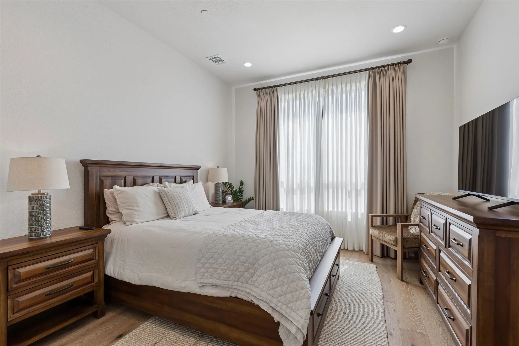 Single Family Residence For Sale in Denton County , 2618 Cayenne Drive, Argyle, Texas 76226, 5 Bedroom, 7 Bathroom, 4 Garage spaces, 5,637 Sqft, built in 2024, mls#21392216, Real Estate Agent in Argyle, Homes For Sale in Denton county, Homes For Sale in Argyle, Realtor in Argyle Texas, Real Estate Brokerage Independent Realty Texas, Luminita Cordes Realtor