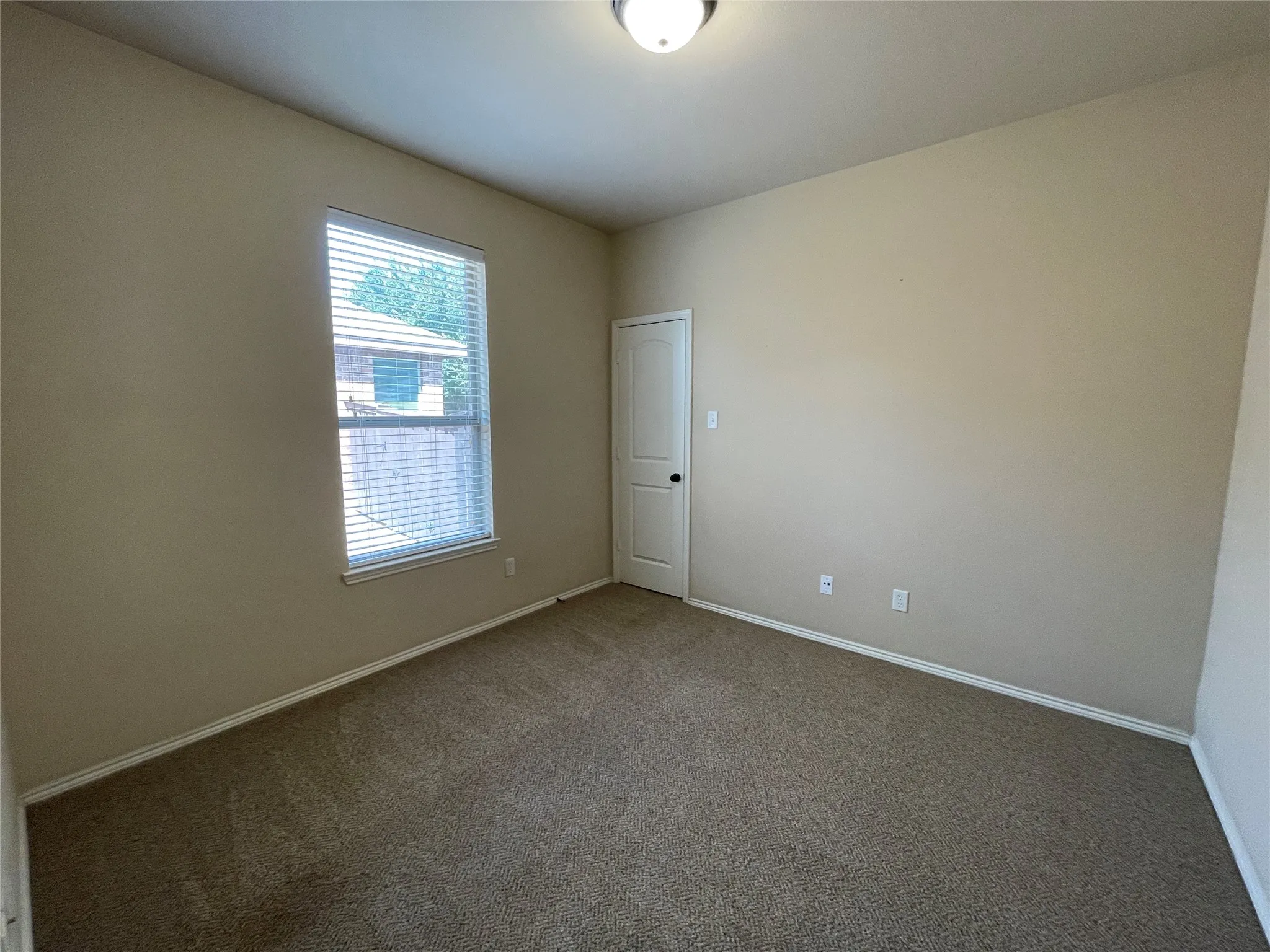 Duplex For Rent in Tarrant County , 1430 Ravenwood Lane, Mansfield, Texas 76063, 3 Bedroom, 2 Bathroom, 2 Garage spaces, 1,202 Sqft, built in 2009, mls#21394979, Real Estate Agent in Mansfield, Homes For Rent in Tarrant county, Homes For Rent in Mansfield, Realtor in Mansfield Texas, Real Estate Brokerage Independent Realty Texas, Luminita Cordes Realtor