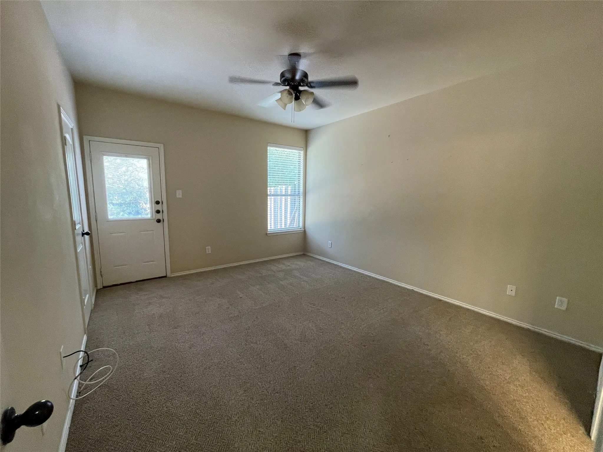 Duplex For Rent in Tarrant County , 1430 Ravenwood Lane, Mansfield, Texas 76063, 3 Bedroom, 2 Bathroom, 2 Garage spaces, 1,202 Sqft, built in 2009, mls#21394979, Real Estate Agent in Mansfield, Homes For Rent in Tarrant county, Homes For Rent in Mansfield, Realtor in Mansfield Texas, Real Estate Brokerage Independent Realty Texas, Luminita Cordes Realtor