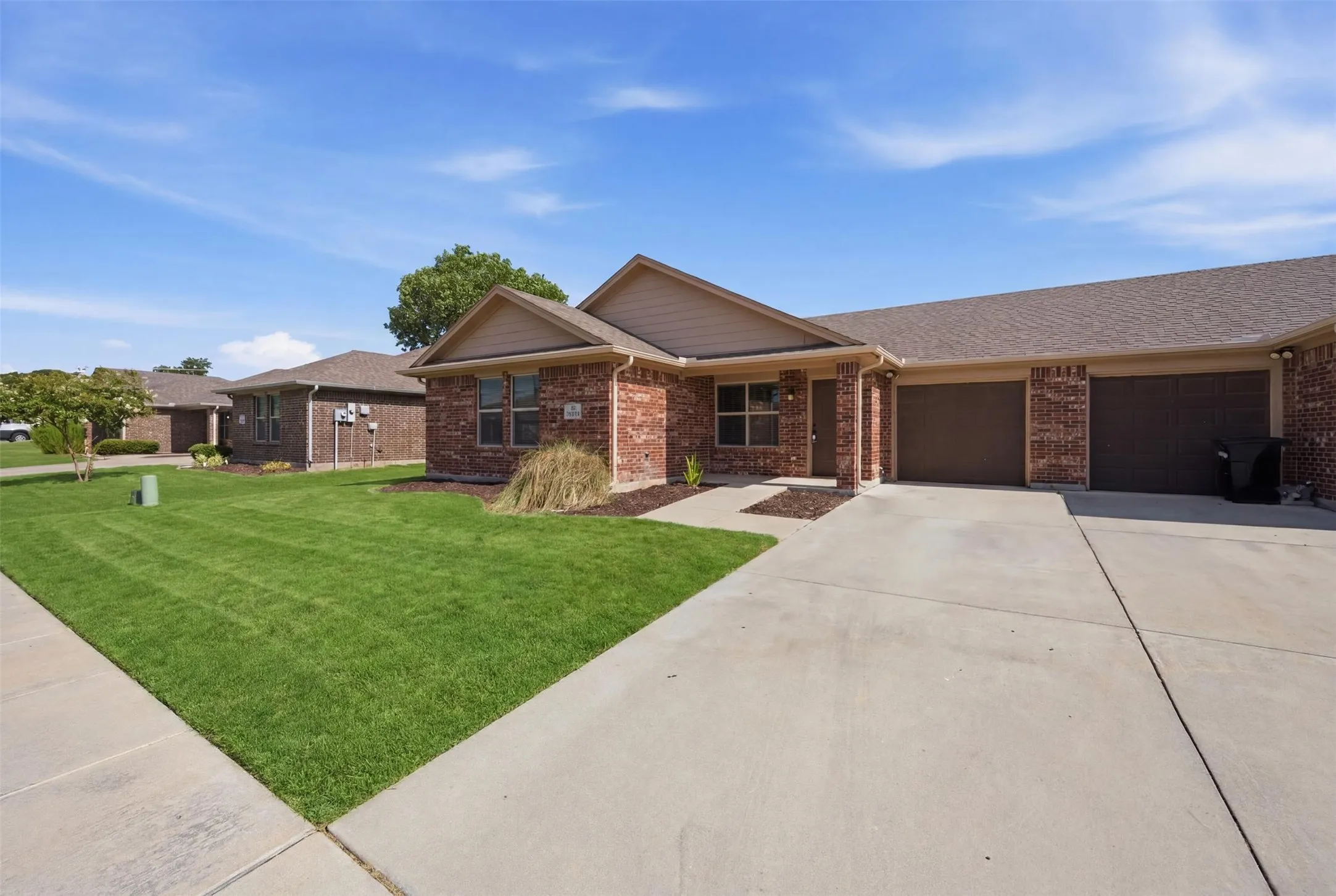Duplex For Rent in Tarrant County , 1325 White Sand Drive 1329, Pelican Bay, Texas 76020, 3 Bedroom, 2 Bathroom, 1 Garage spaces, 1,227 Sqft, built in 2018, mls#21396414, Real Estate Agent in Pelican Bay, Homes For Rent in Tarrant county, Homes For Rent in Pelican Bay, Realtor in Pelican Bay Texas, Real Estate Brokerage Independent Realty Texas, Luminita Cordes Realtor