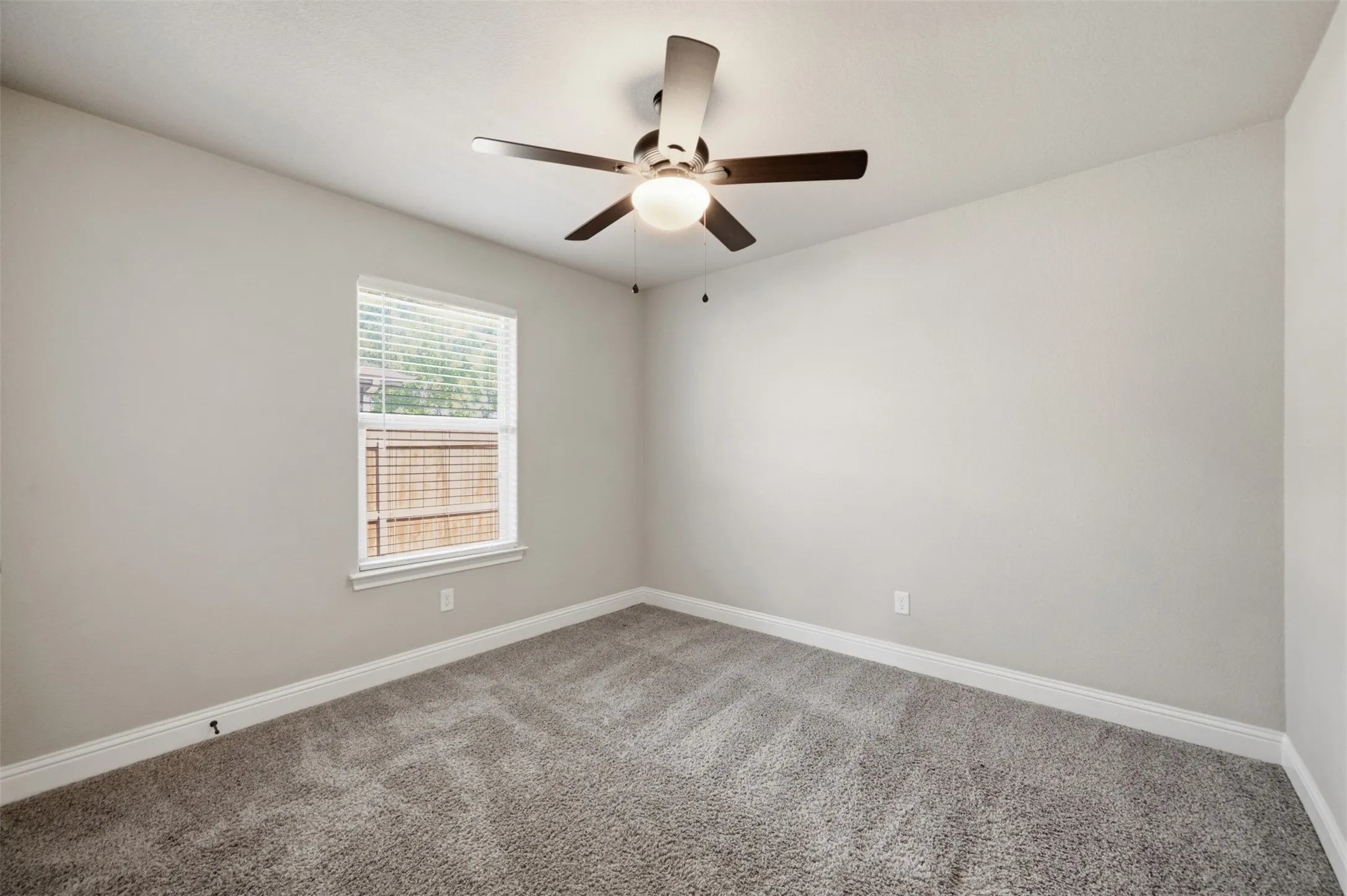 Duplex For Rent in Tarrant County , 1325 White Sand Drive 1329, Pelican Bay, Texas 76020, 3 Bedroom, 2 Bathroom, 1 Garage spaces, 1,227 Sqft, built in 2018, mls#21396414, Real Estate Agent in Pelican Bay, Homes For Rent in Tarrant county, Homes For Rent in Pelican Bay, Realtor in Pelican Bay Texas, Real Estate Brokerage Independent Realty Texas, Luminita Cordes Realtor