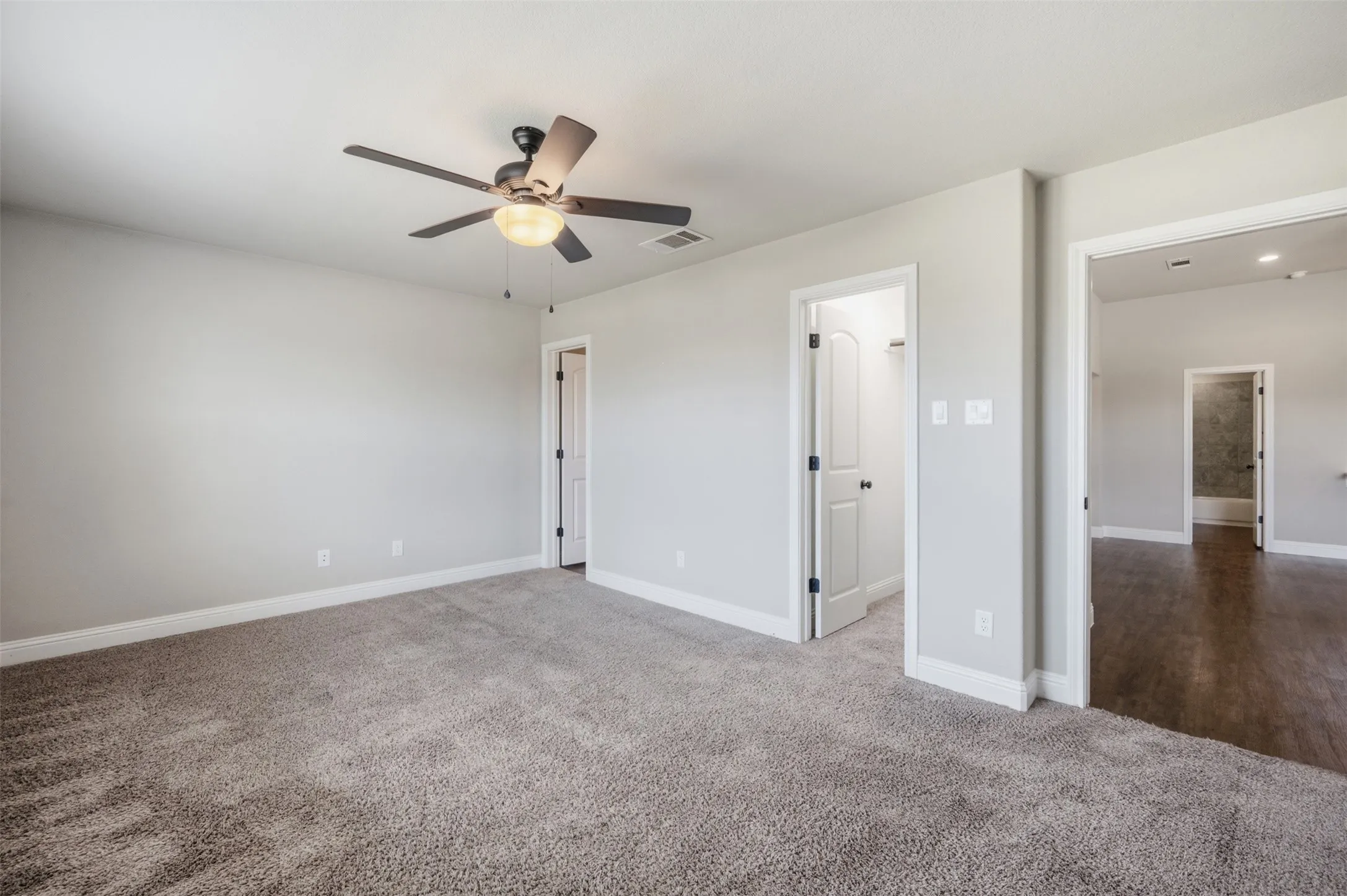 Duplex For Rent in Tarrant County , 1325 White Sand Drive 1329, Pelican Bay, Texas 76020, 3 Bedroom, 2 Bathroom, 1 Garage spaces, 1,227 Sqft, built in 2018, mls#21396414, Real Estate Agent in Pelican Bay, Homes For Rent in Tarrant county, Homes For Rent in Pelican Bay, Realtor in Pelican Bay Texas, Real Estate Brokerage Independent Realty Texas, Luminita Cordes Realtor