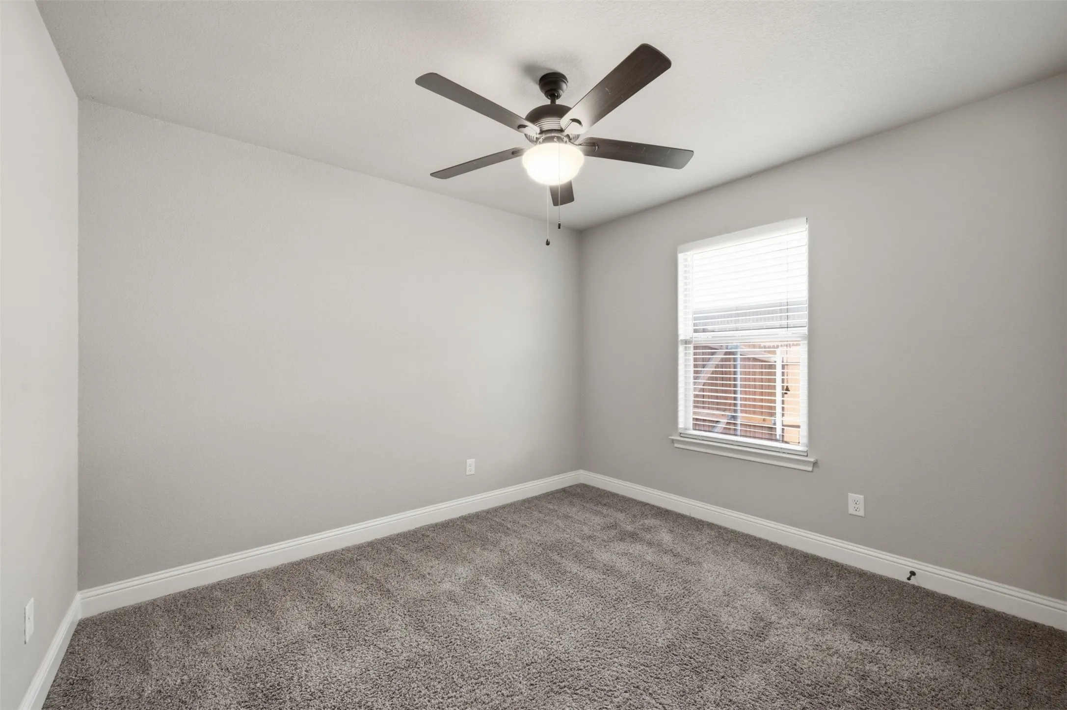 Duplex For Rent in Tarrant County , 1325 White Sand Drive 1329, Pelican Bay, Texas 76020, 3 Bedroom, 2 Bathroom, 1 Garage spaces, 1,227 Sqft, built in 2018, mls#21396414, Real Estate Agent in Pelican Bay, Homes For Rent in Tarrant county, Homes For Rent in Pelican Bay, Realtor in Pelican Bay Texas, Real Estate Brokerage Independent Realty Texas, Luminita Cordes Realtor