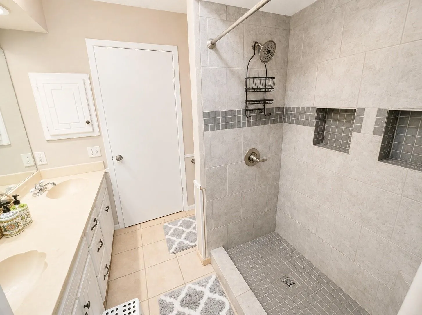Single Family Residence For Rent in Grayson County , 23 Haven Circle, Denison, Texas 75020, 3 Bedroom, 2 Bathroom, 2 Garage spaces, 1,682 Sqft, built in 1979, mls#21396256, Real Estate Agent in Denison, Homes For Rent in Grayson county, Homes For Rent in Denison, Realtor in Denison Texas, Real Estate Brokerage Independent Realty Texas, Luminita Cordes Realtor