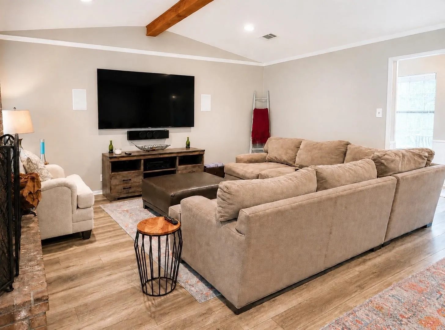 Single Family Residence For Rent in Grayson County , 23 Haven Circle, Denison, Texas 75020, 3 Bedroom, 2 Bathroom, 2 Garage spaces, 1,682 Sqft, built in 1979, mls#21396256, Real Estate Agent in Denison, Homes For Rent in Grayson county, Homes For Rent in Denison, Realtor in Denison Texas, Real Estate Brokerage Independent Realty Texas, Luminita Cordes Realtor