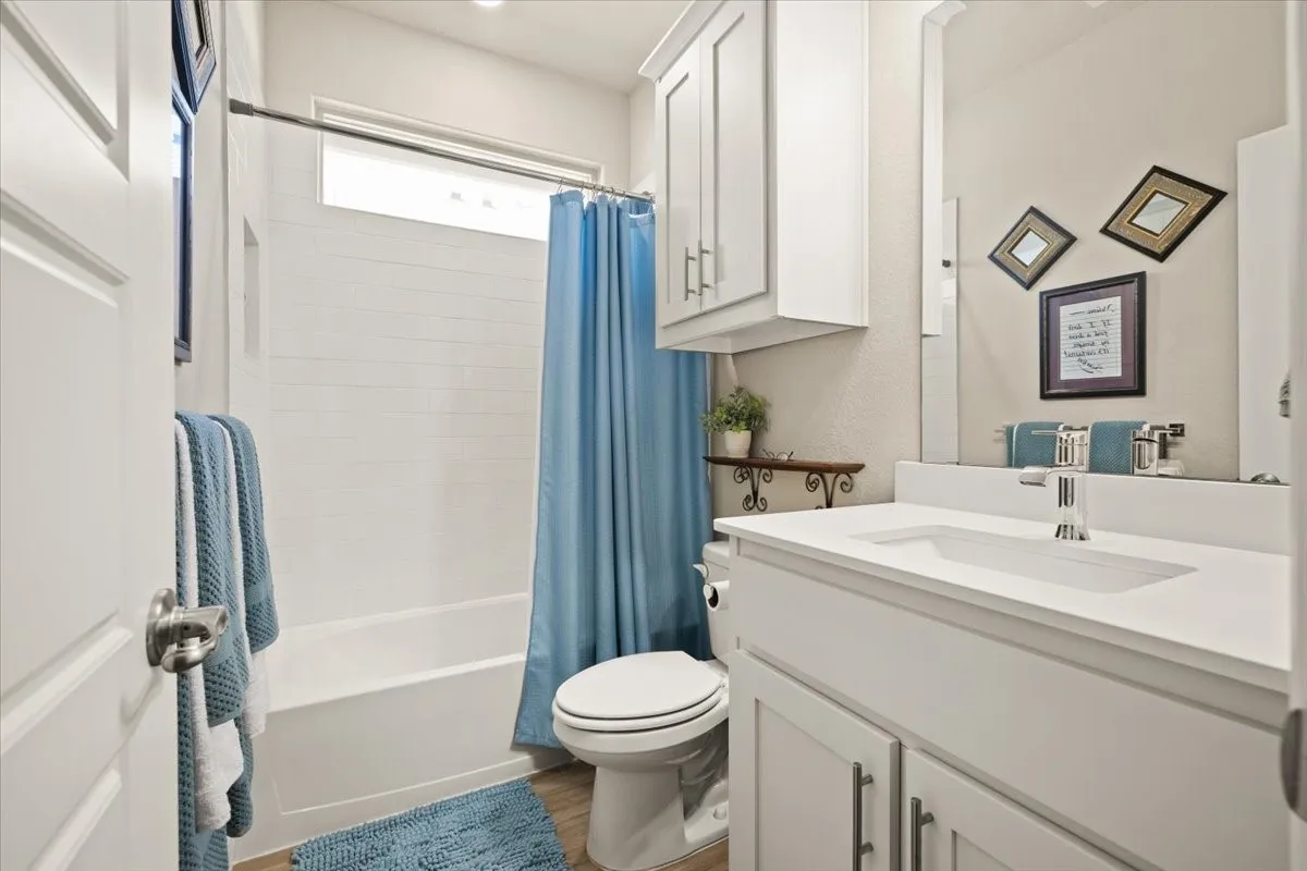 Single Family Residence For Sale in Johnson County , 1109 Whispering Hill Drive, Mansfield, Texas 76063, 4 Bedroom, 2 Bathroom, 3 Garage spaces, 2,021 Sqft, built in 2021, mls#21395193, Real Estate Agent in Mansfield, Homes For Sale in Johnson county, Homes For Sale in Mansfield, Realtor in Mansfield Texas, Real Estate Brokerage Independent Realty Texas, Luminita Cordes Realtor
