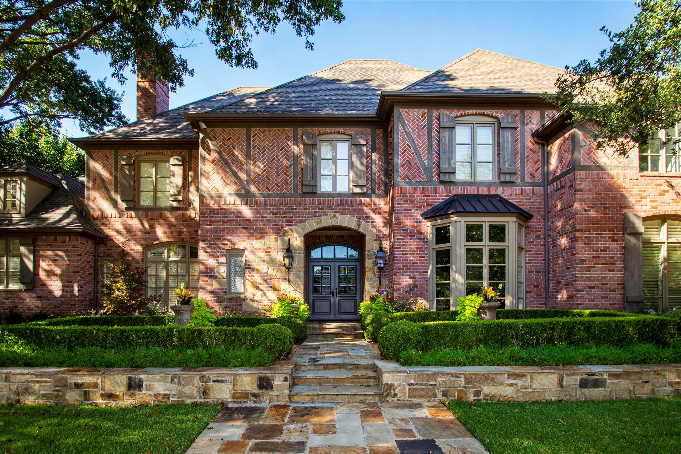 Single Family Residence For Sale in Collin County , 5709 Seville Court, Plano, Texas 75093, 6 Bedroom, 6 Bathroom, 3 Garage spaces, 6,312 Sqft, built in 1992, mls#21393447, Real Estate Agent in Plano, Homes For Sale in Collin county, Homes For Sale in Plano, Realtor in Plano Texas, Real Estate Brokerage Independent Realty Texas, Luminita Cordes Realtor
